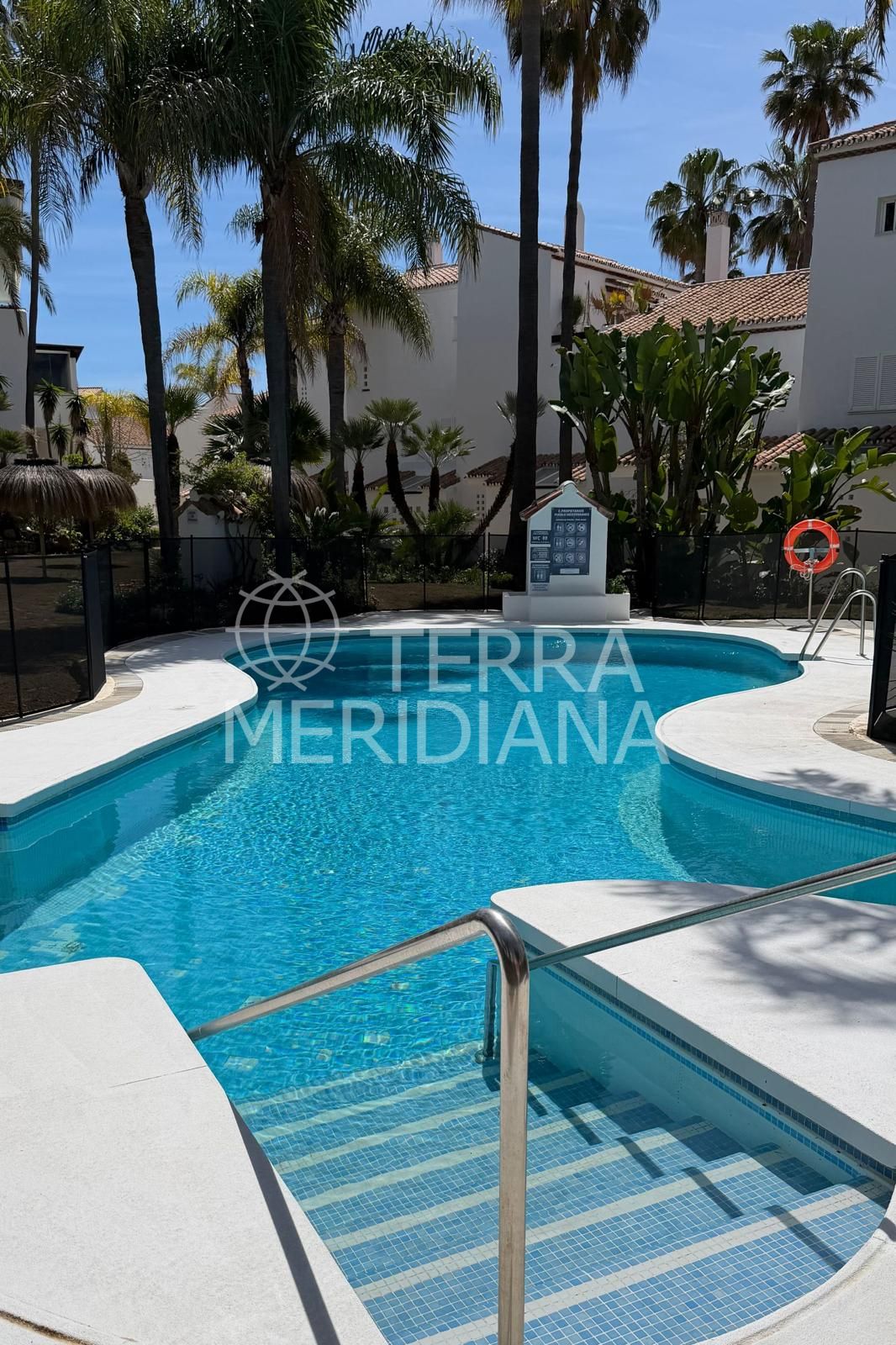 Apartment in Bahia de Marbella, Marbella