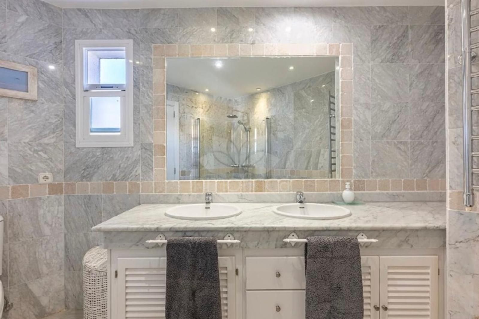 Apartment in Bahia de Marbella, Marbella
