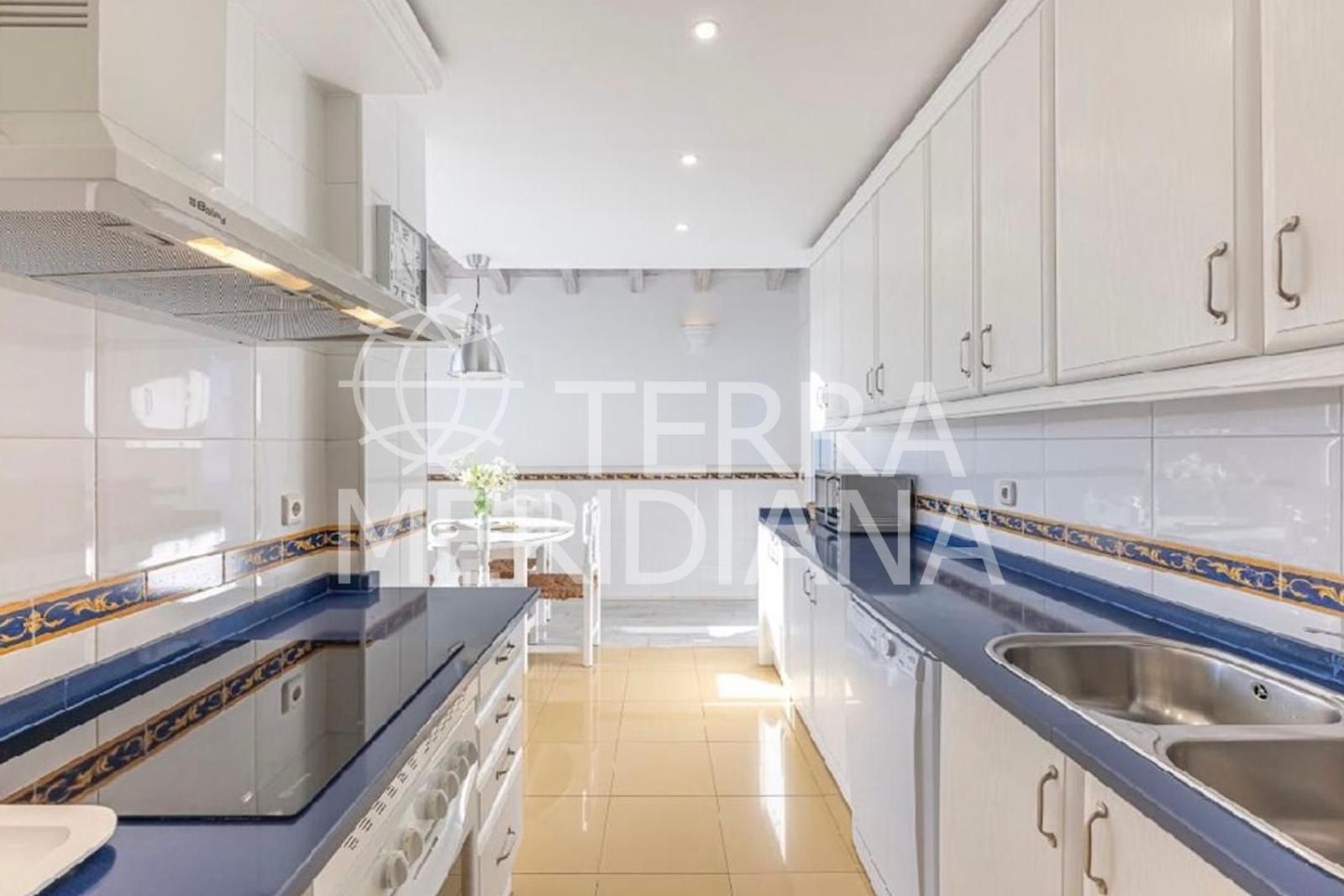 Apartment in Bahia de Marbella, Marbella