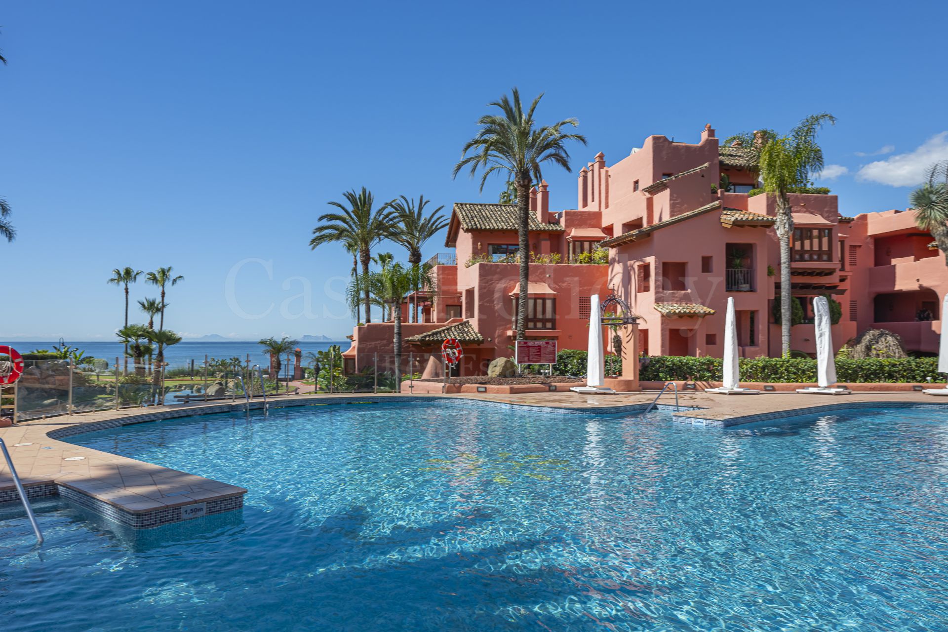 Apartamento Planta Baja en Cabo Bermejo, Estepona
