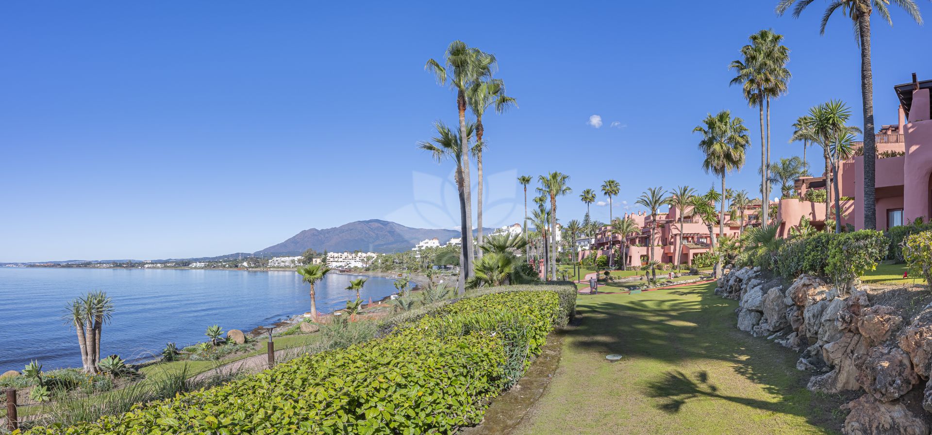 Ground Floor Apartment in Cabo Bermejo, Estepona