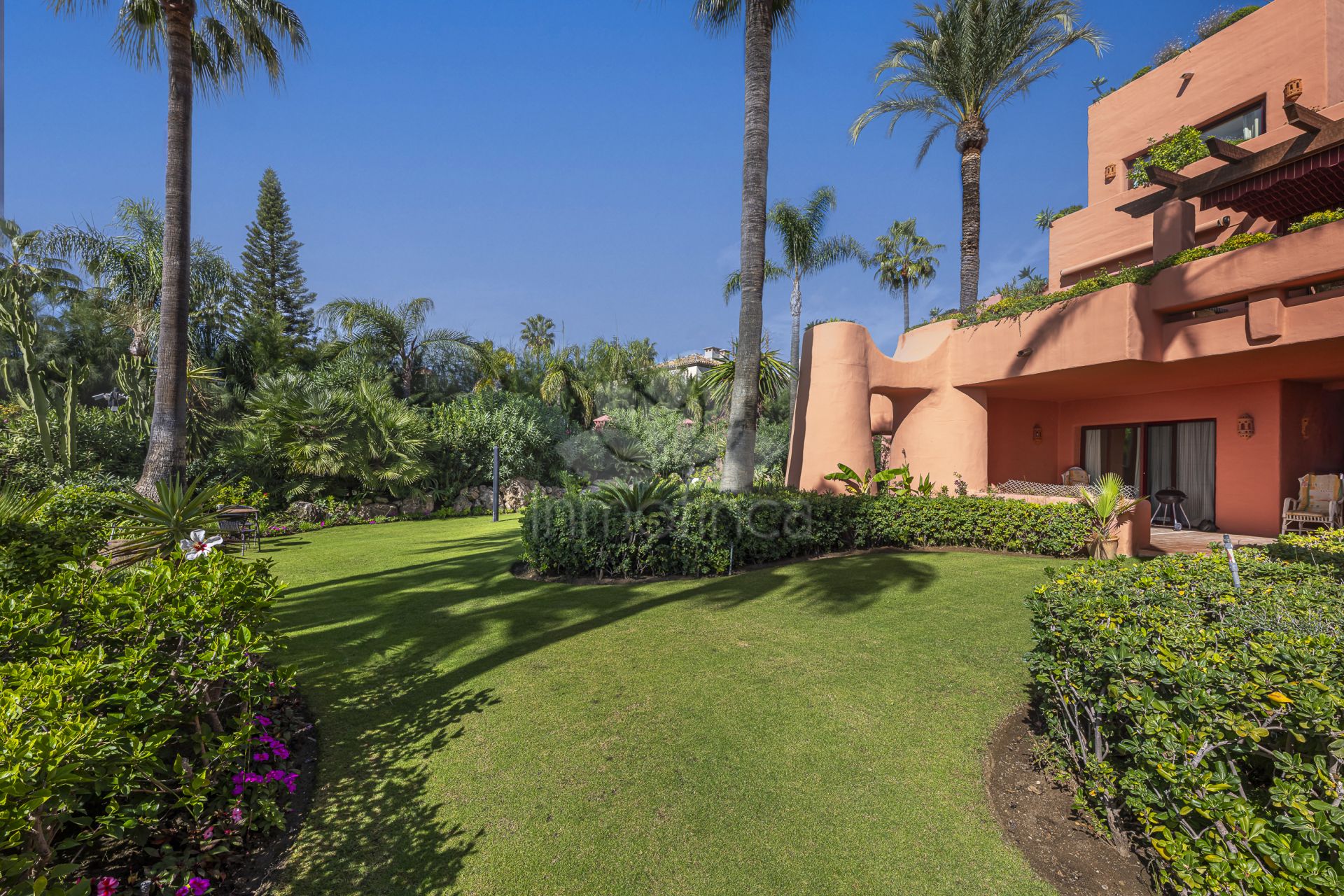 Ground Floor Apartment in Cabo Bermejo, Estepona
