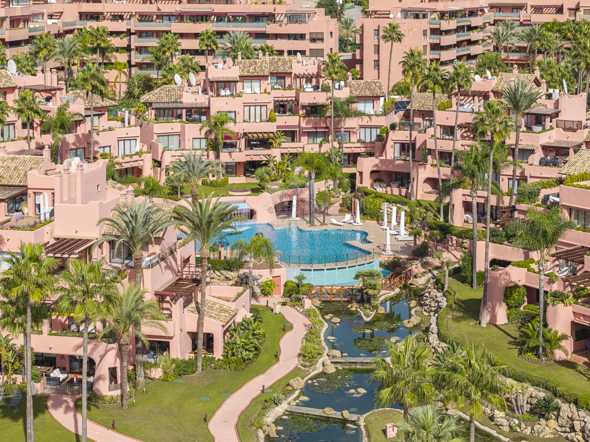 Ground Floor Apartment in Cabo Bermejo, Estepona