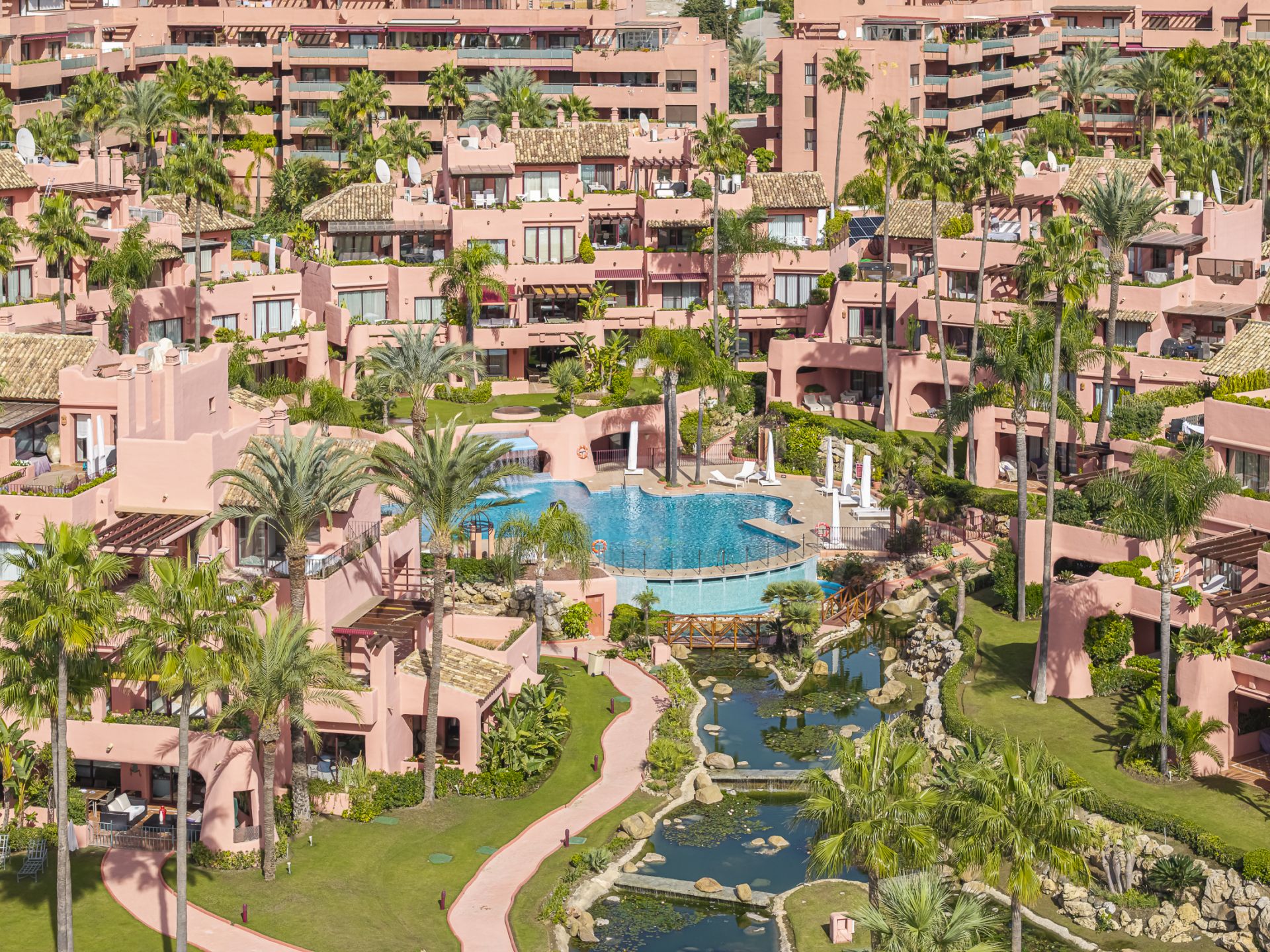 Ground Floor Apartment in Cabo Bermejo, Estepona