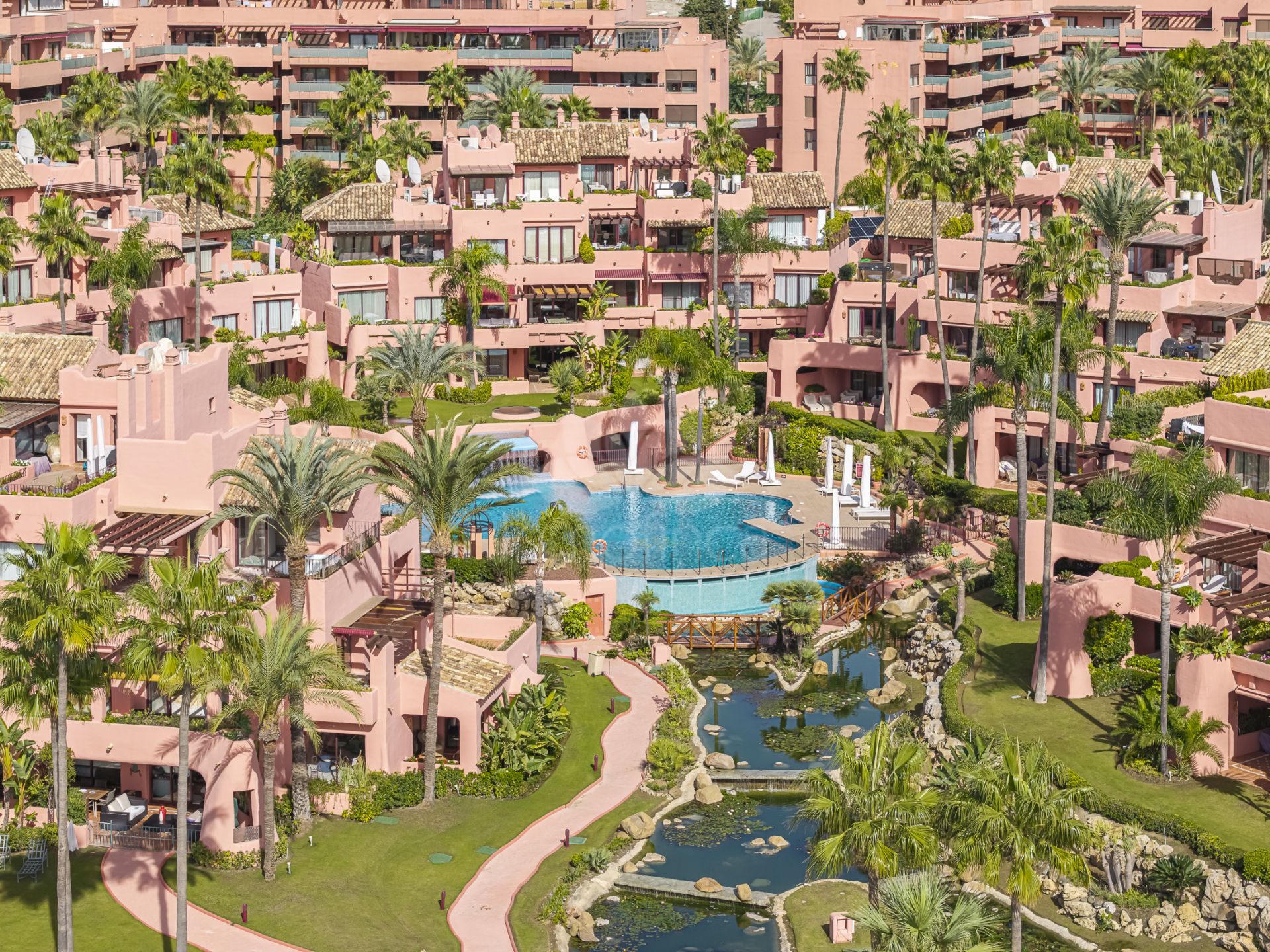 Ground Floor Apartment in Cabo Bermejo, Estepona