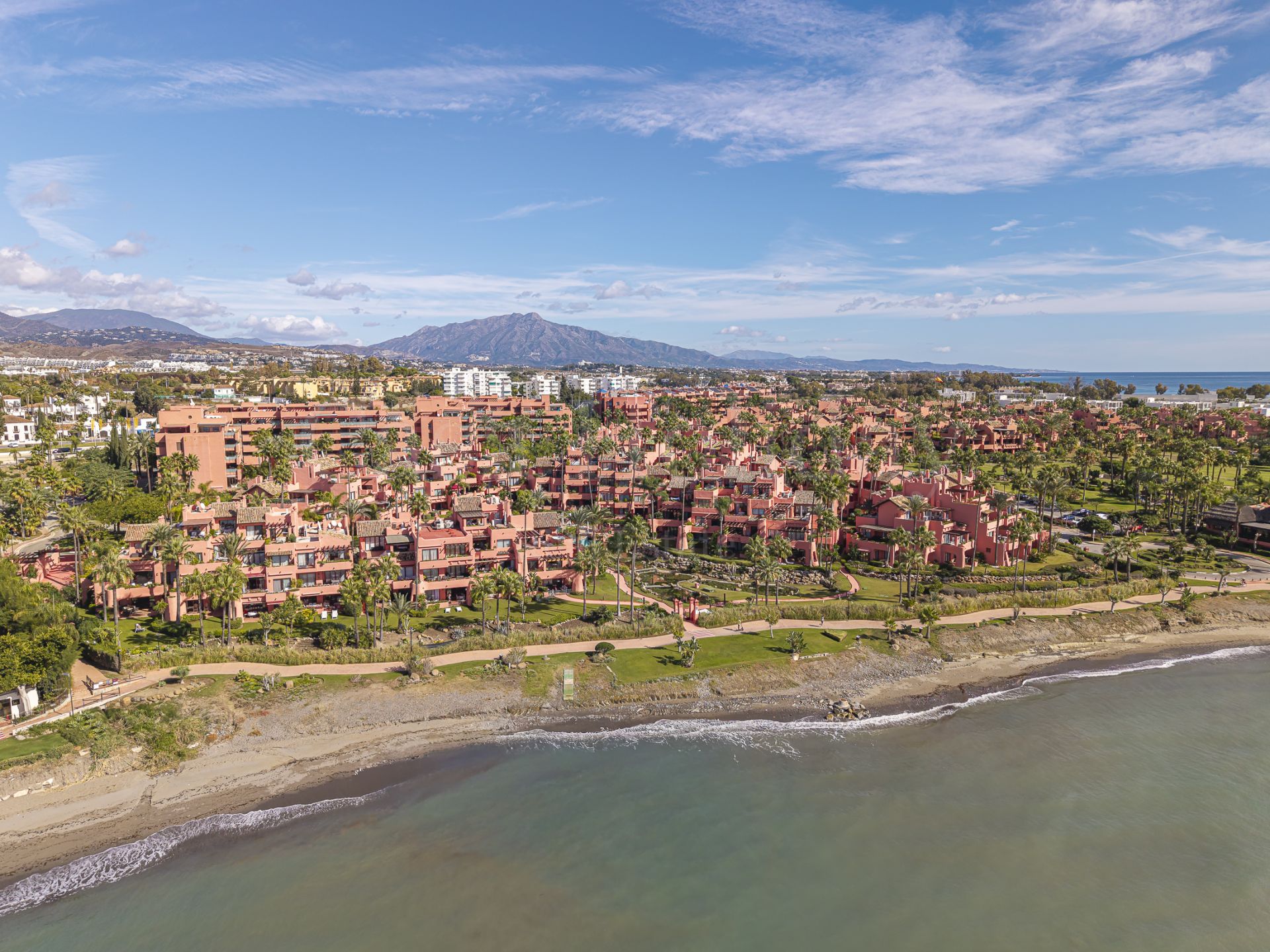 Apartamento Planta Baja en Cabo Bermejo, Estepona