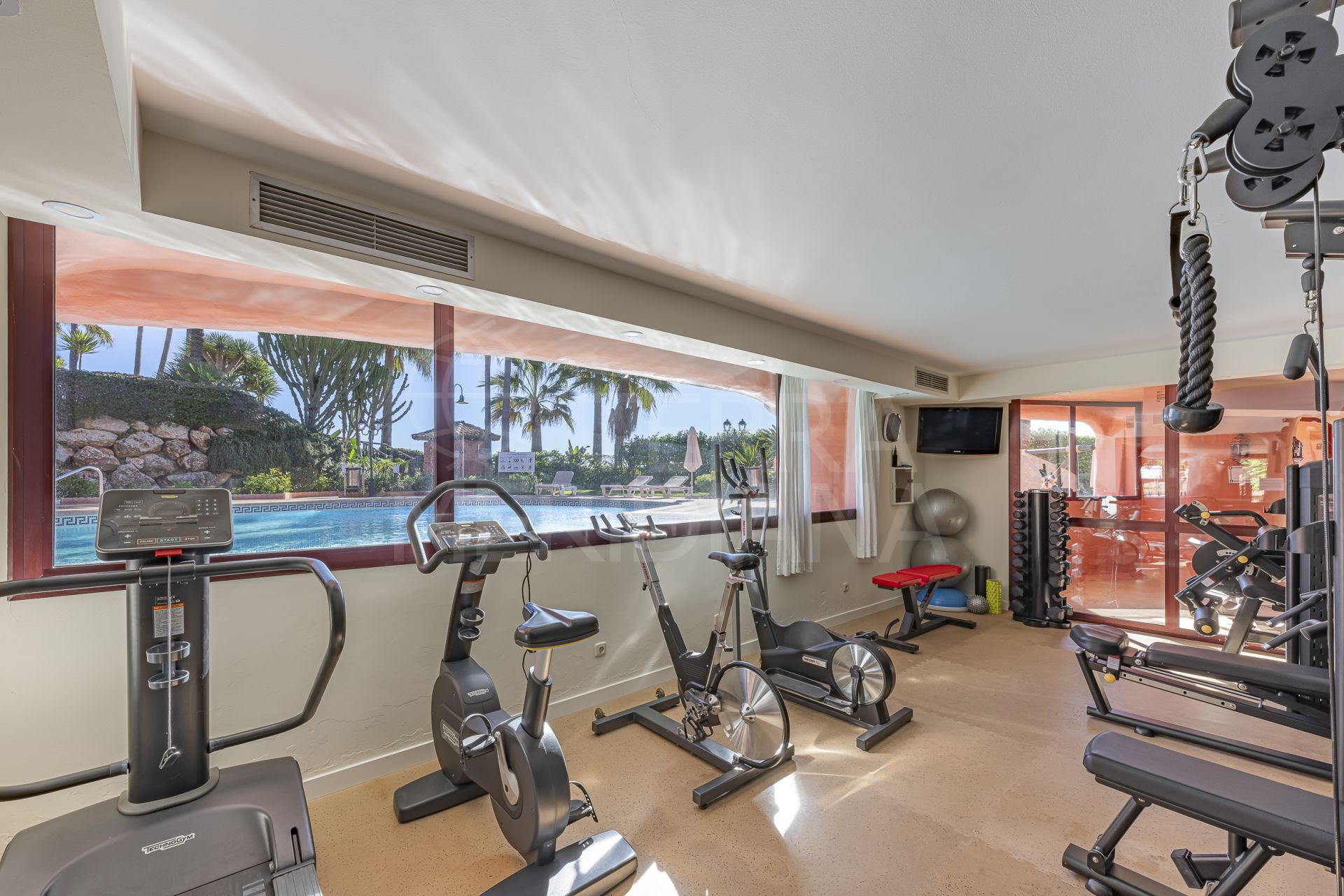 Ground Floor Apartment in Menara Beach, Estepona