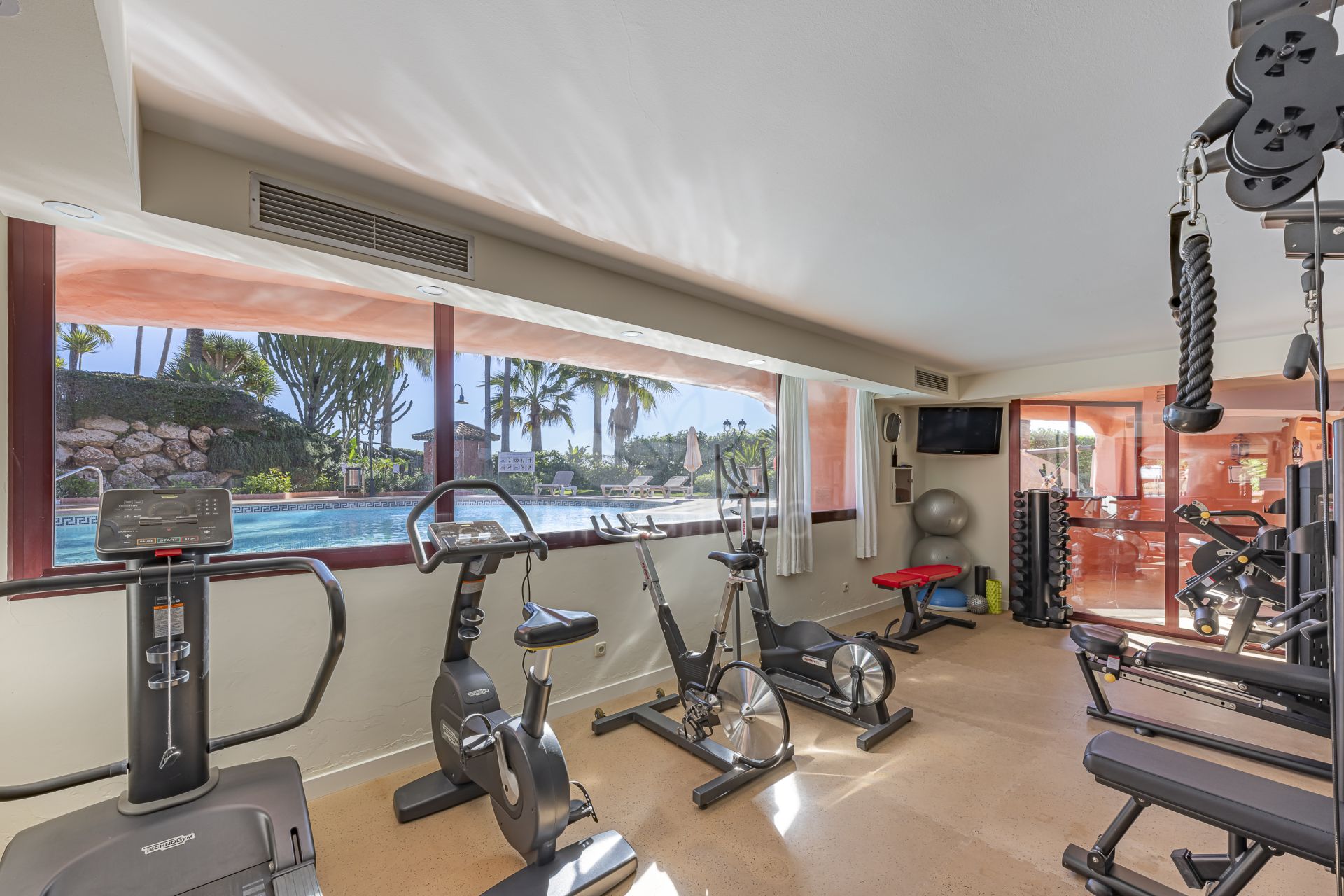 Ground Floor Apartment in Menara Beach, Estepona
