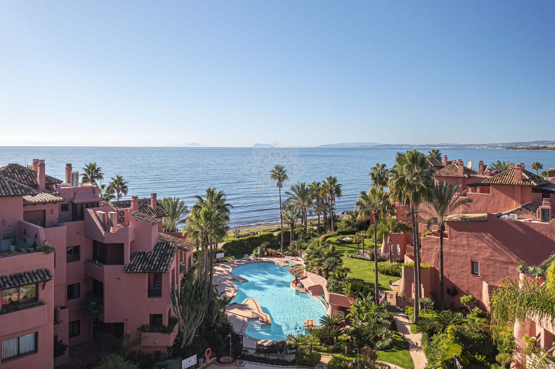 Ground Floor Apartment in Menara Beach, Estepona