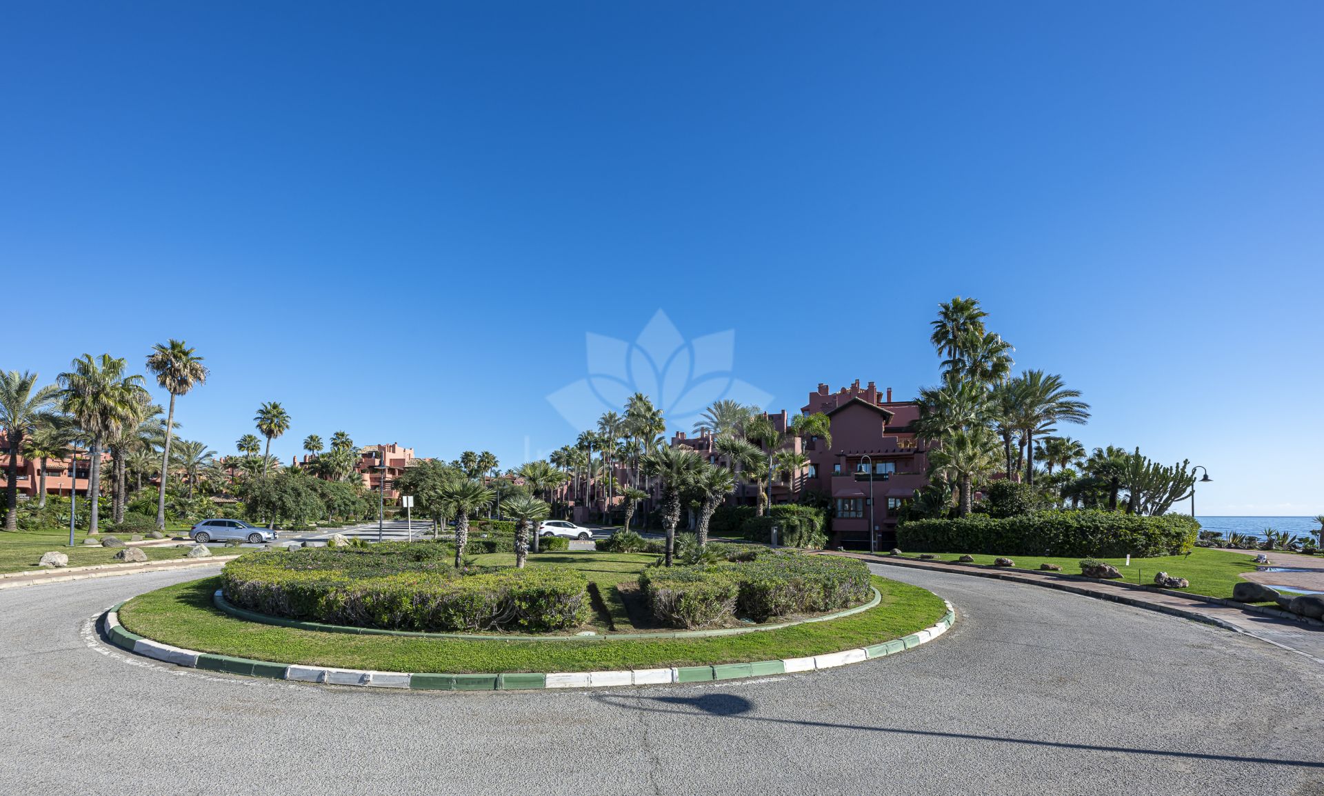 Ground Floor Apartment in Menara Beach, Estepona