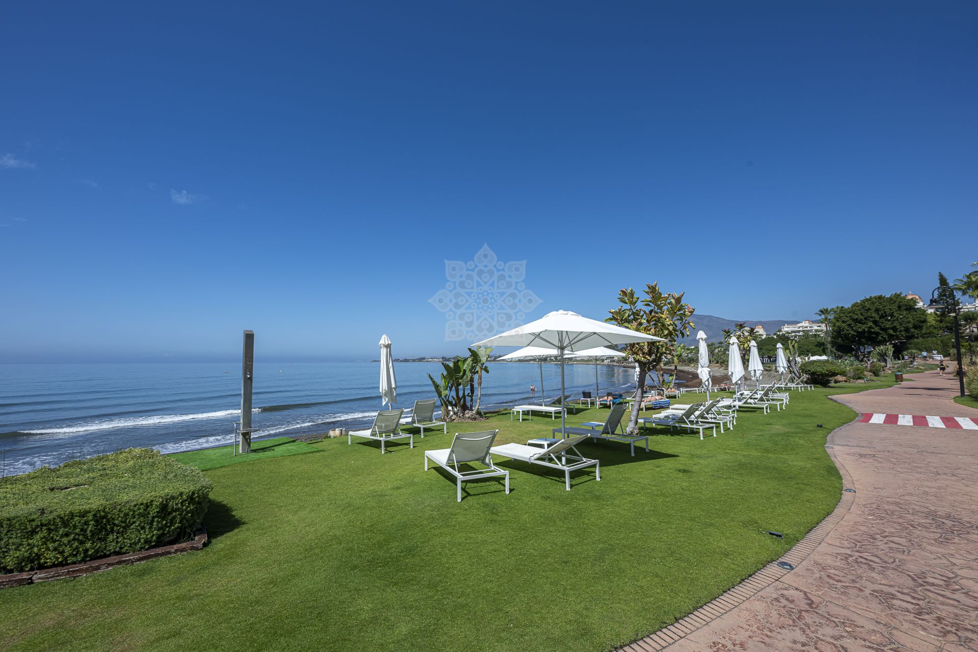 Ground Floor Apartment in Menara Beach, Estepona