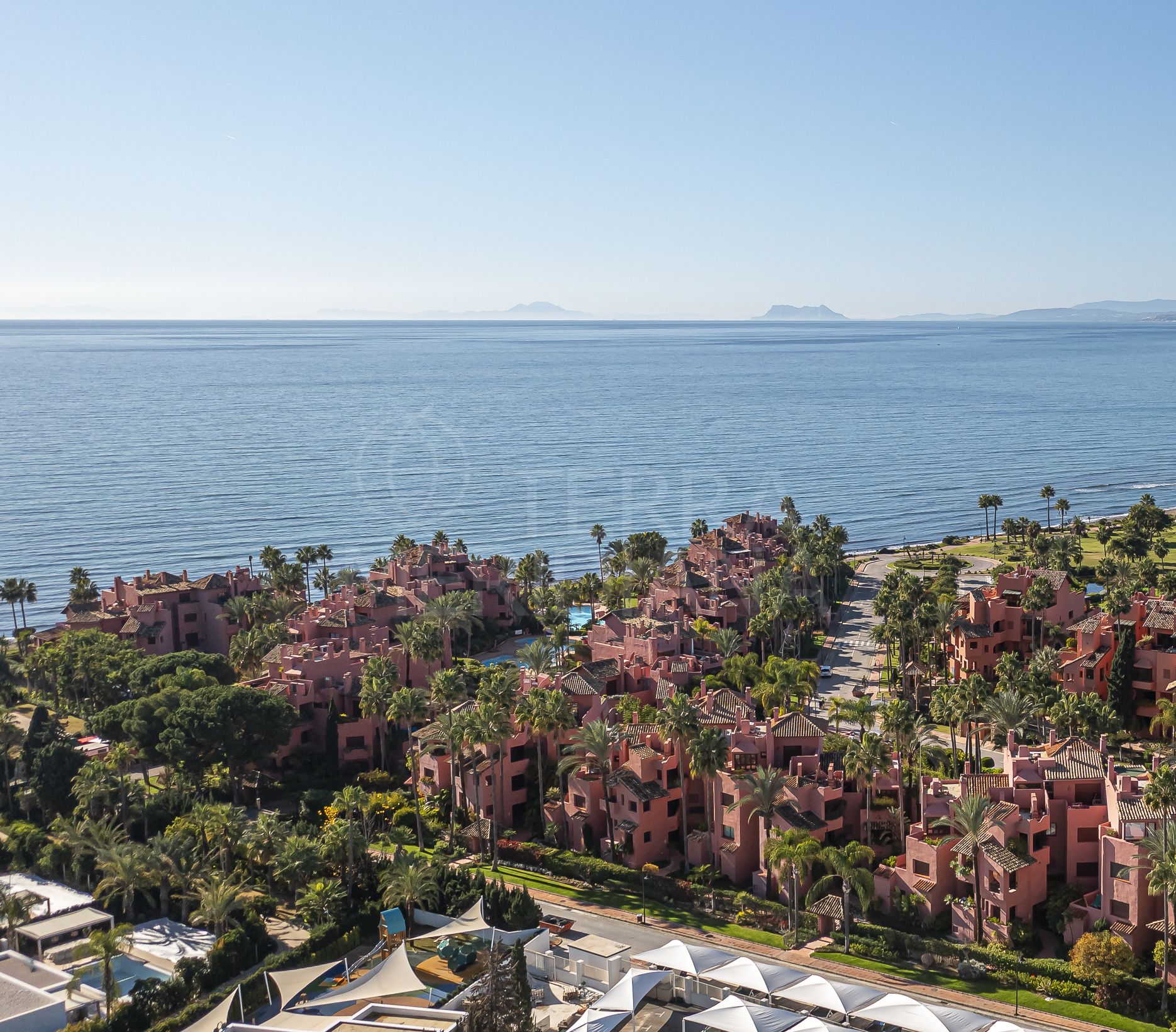 Ground Floor Apartment in Menara Beach, Estepona