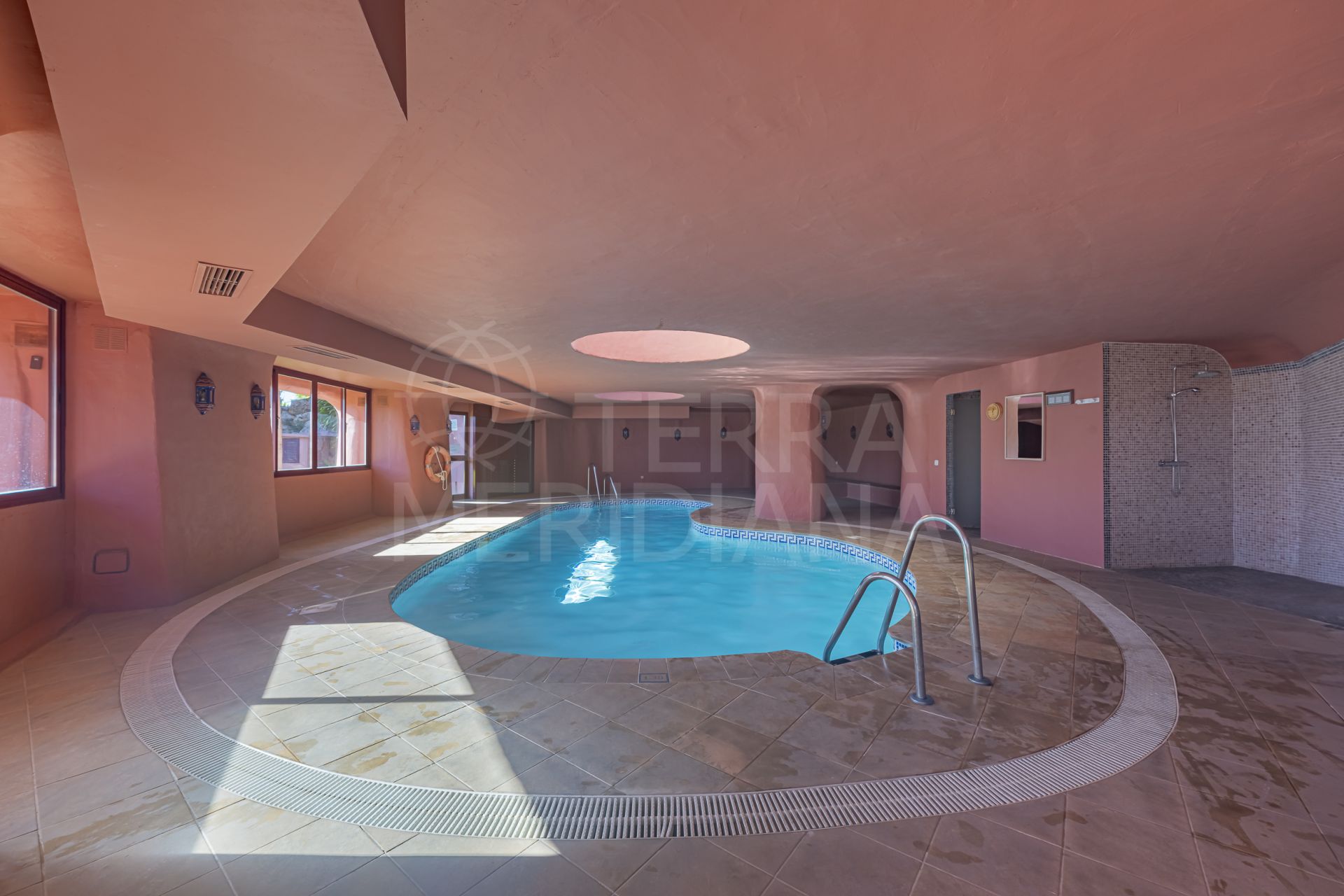 Ground Floor Apartment in Menara Beach, Estepona