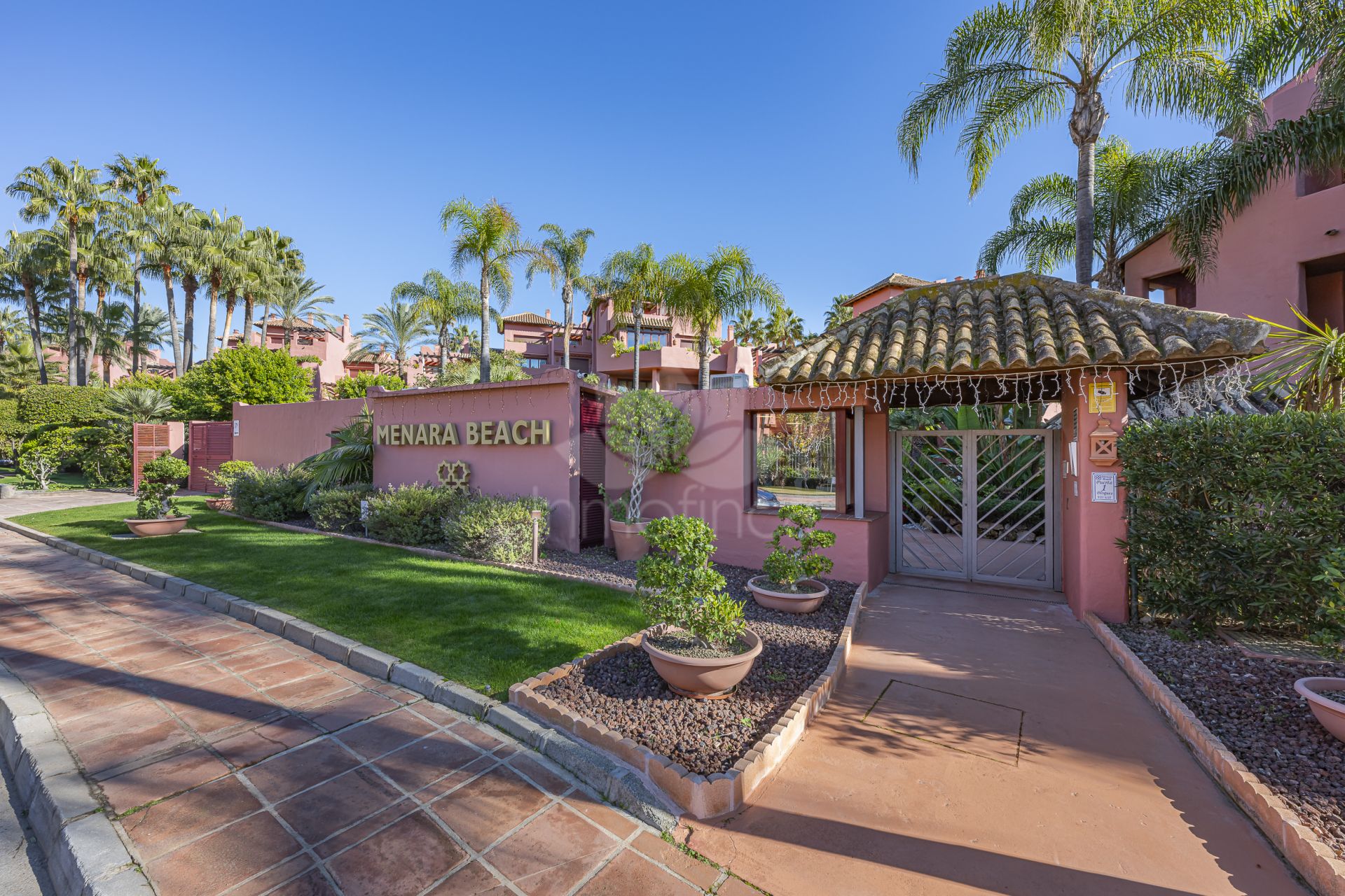 Ground Floor Apartment in Menara Beach, Estepona