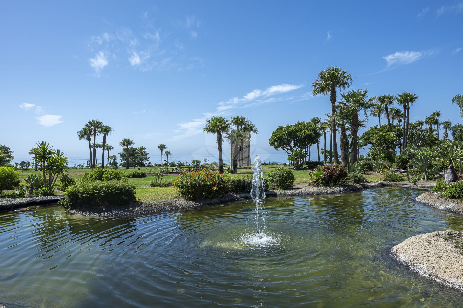 Ground Floor Apartment in Menara Beach, Estepona