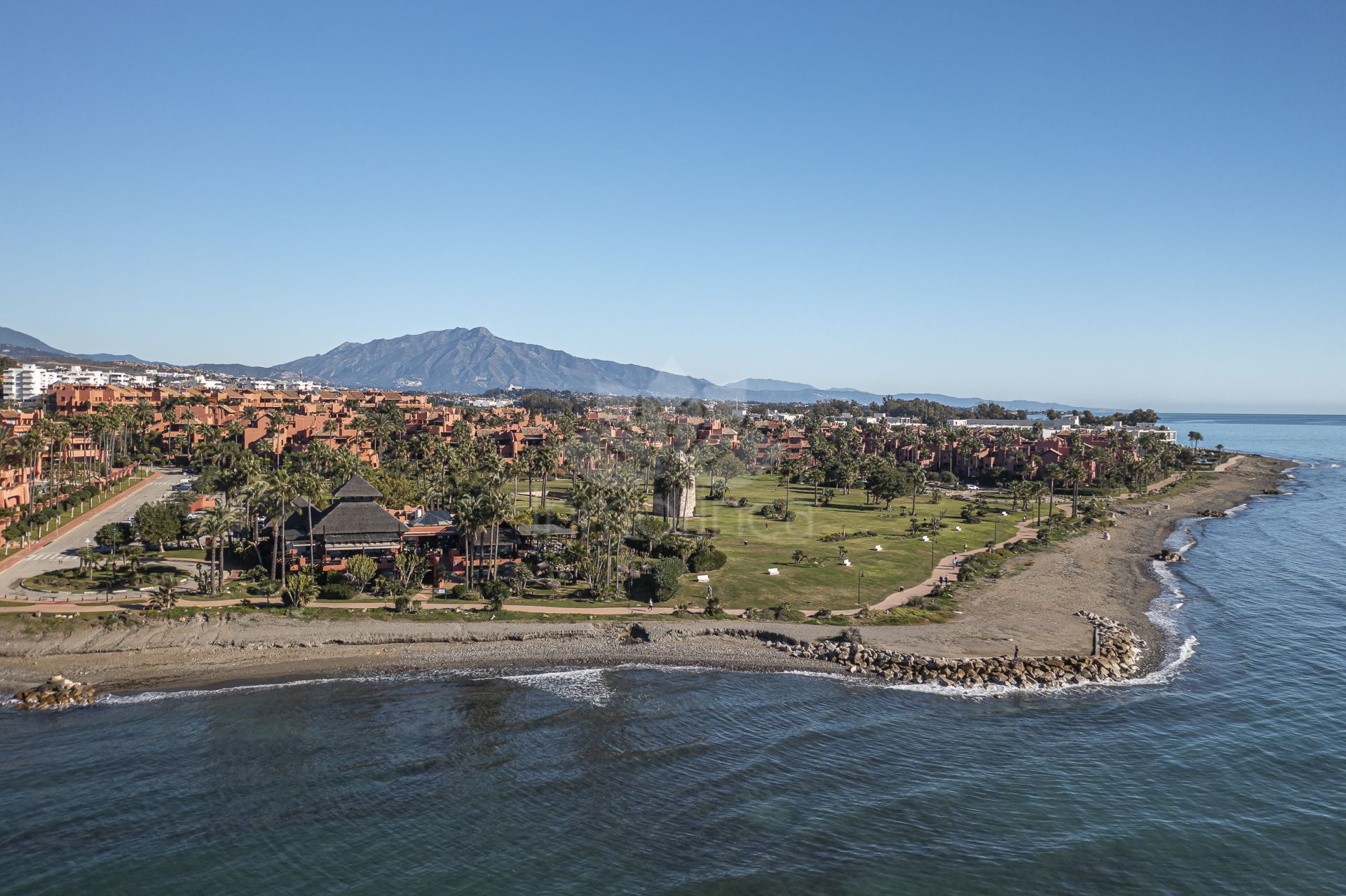 Ground Floor Apartment in Menara Beach, Estepona