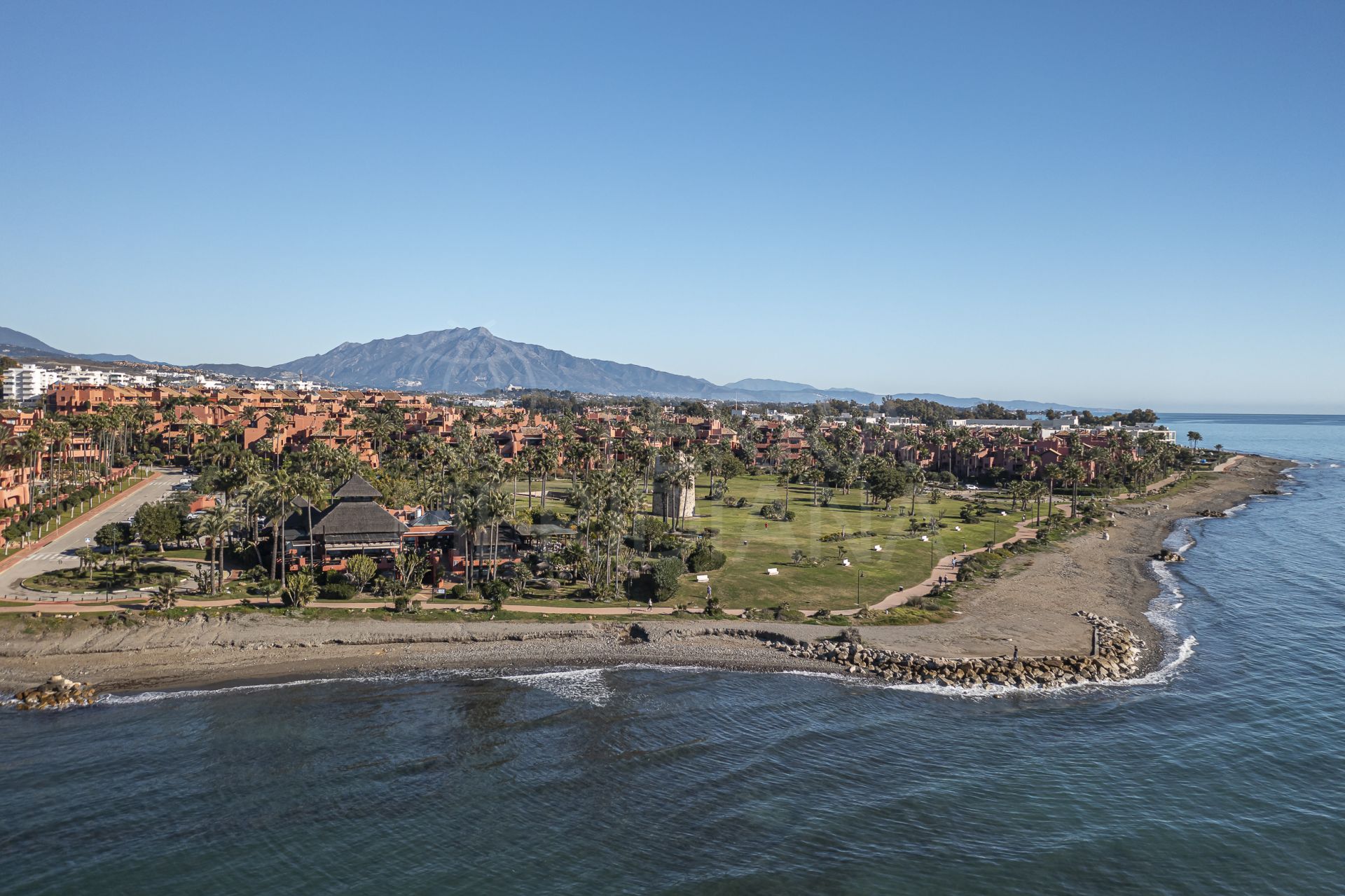 Ground Floor Apartment in Menara Beach, Estepona