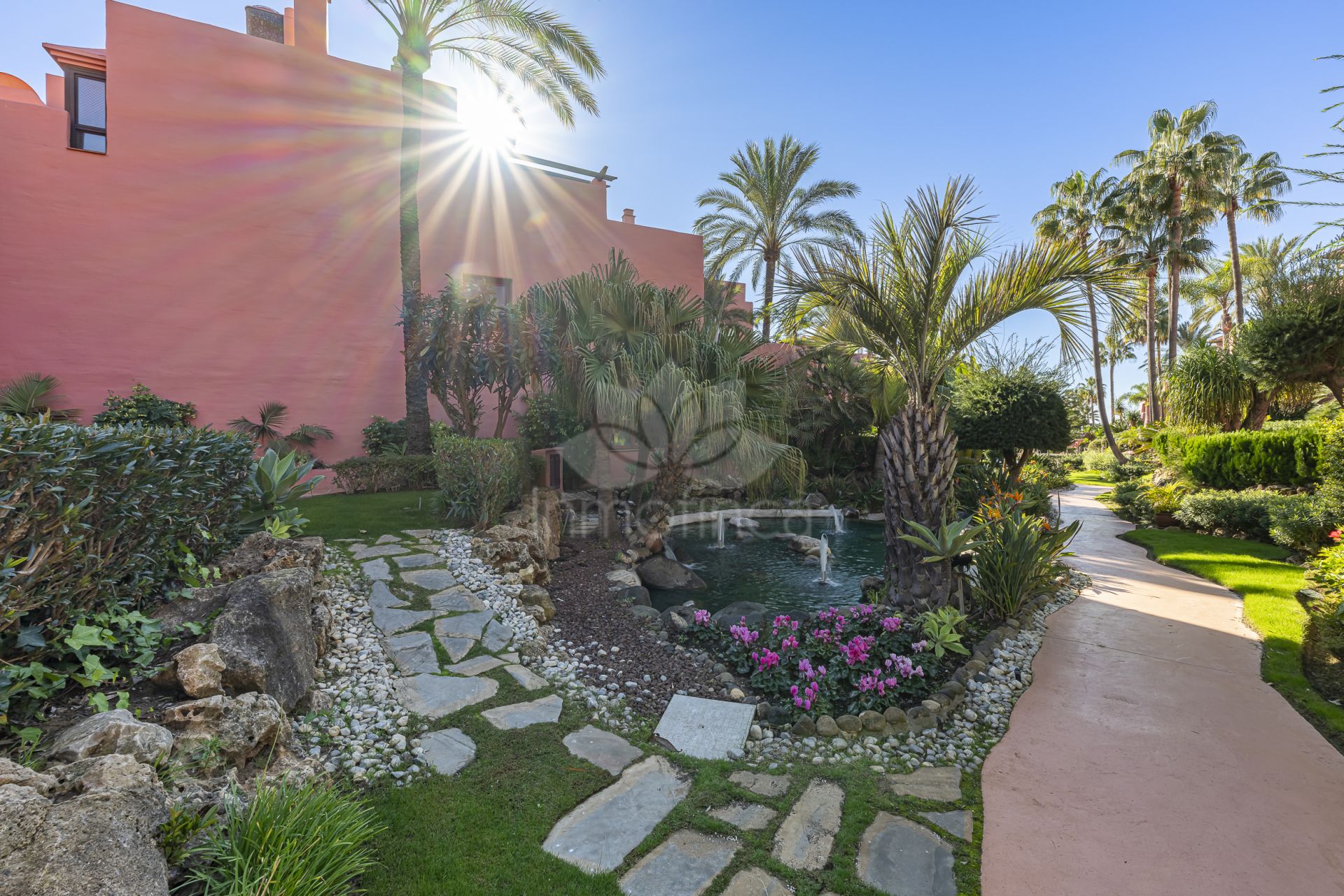 Ground Floor Apartment in Menara Beach, Estepona
