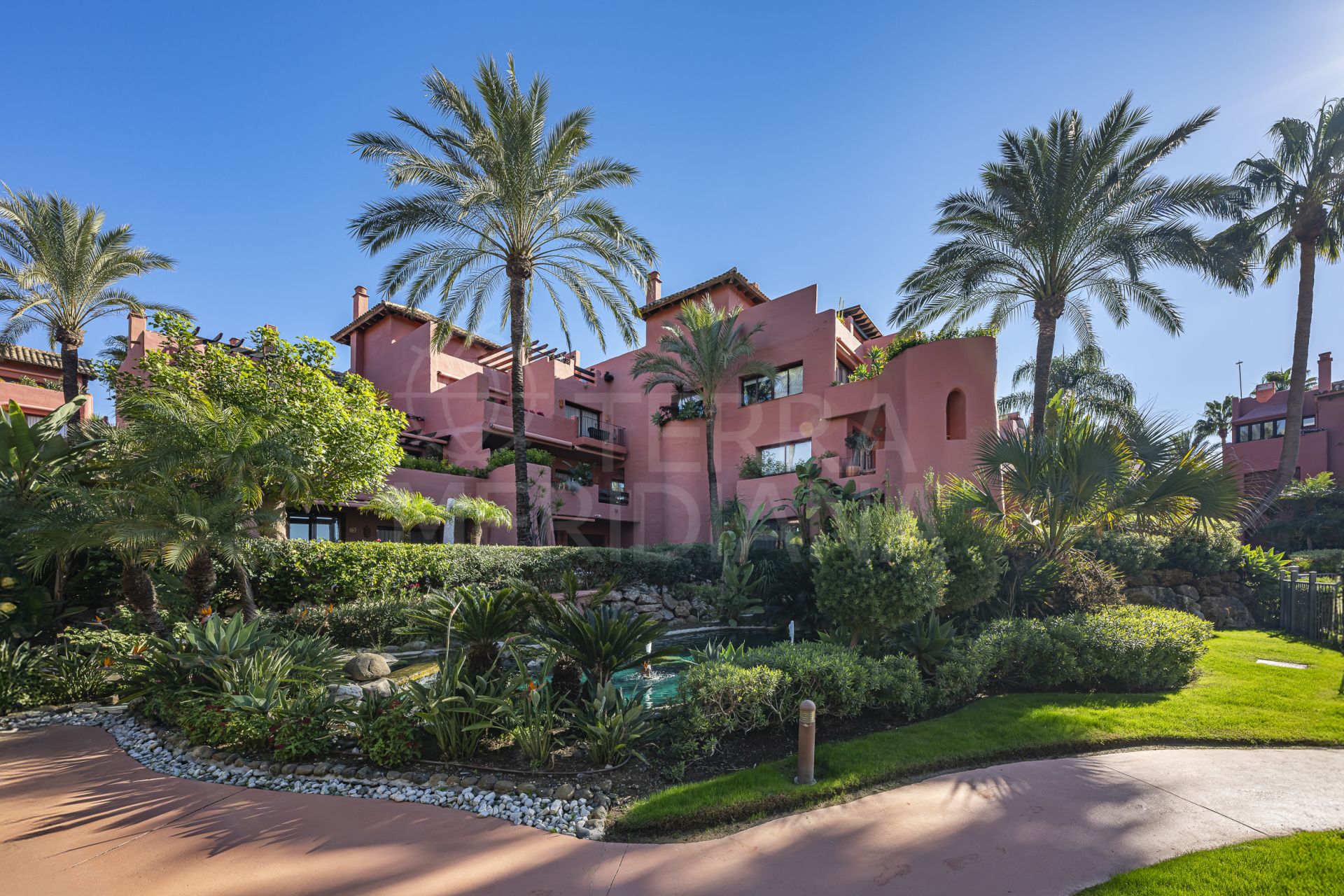 Ground Floor Apartment in Menara Beach, Estepona