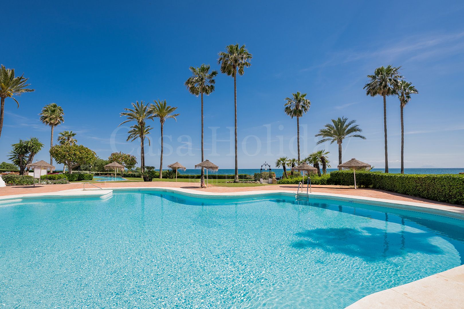 Apartamento Planta Baja en Alcazaba Beach, Estepona