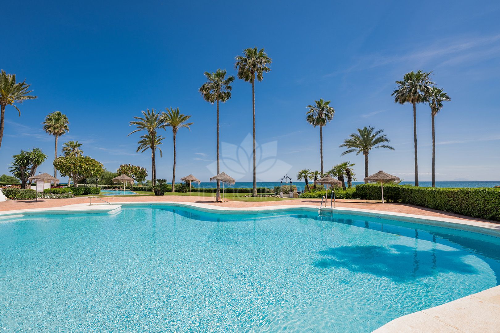 Ground Floor Apartment in Alcazaba Beach, Estepona