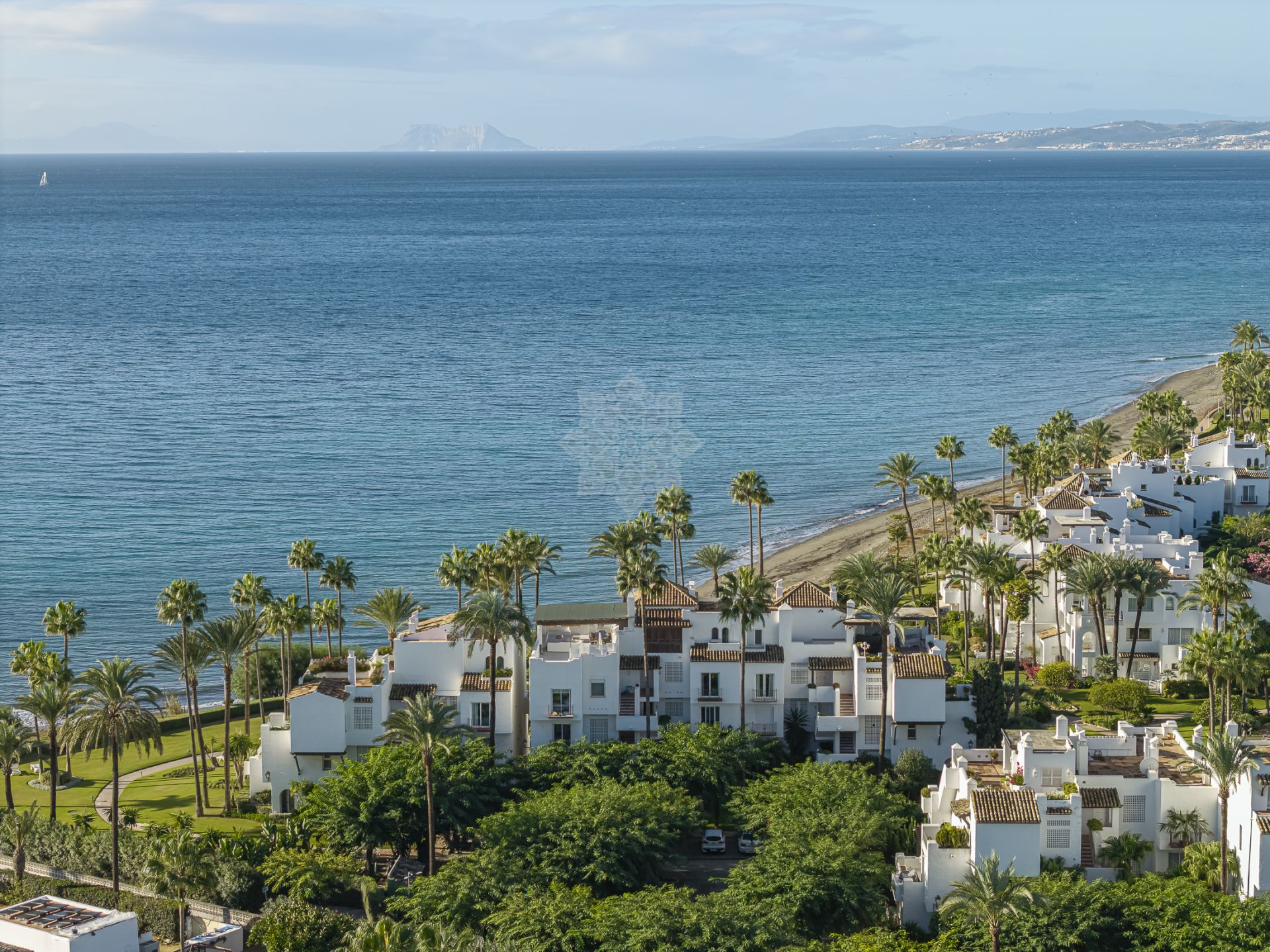 Ground Floor Apartment in Alcazaba Beach, Estepona