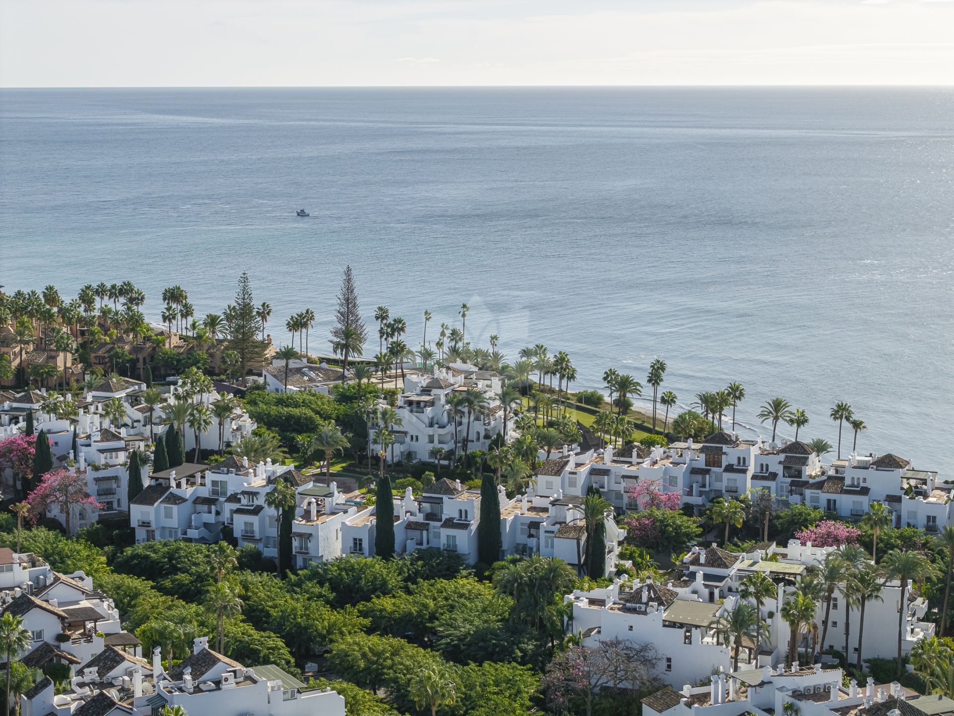 Ground Floor Apartment in Alcazaba Beach, Estepona