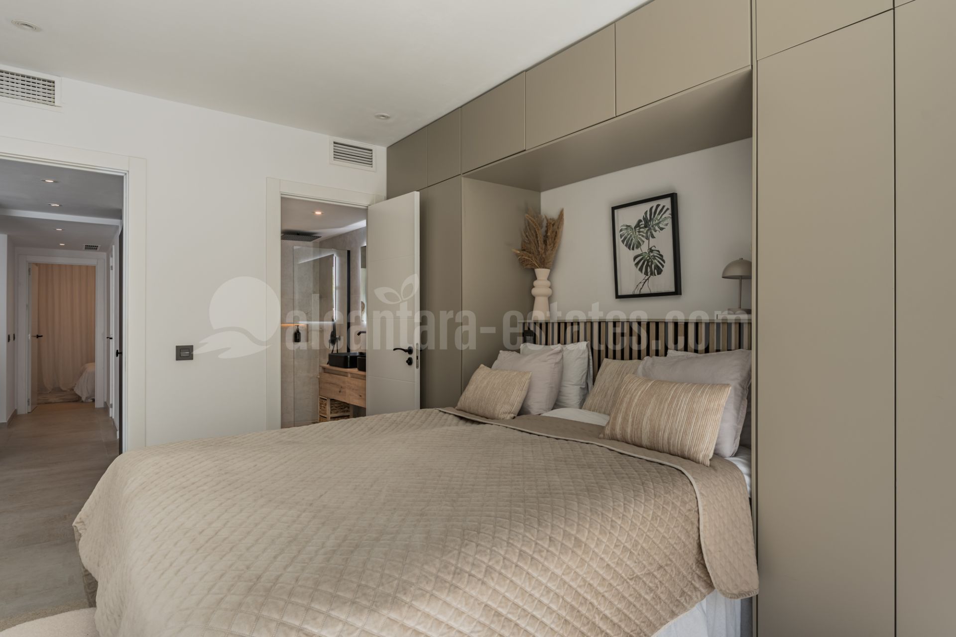 Ground Floor Apartment in La Quinta, Benahavis