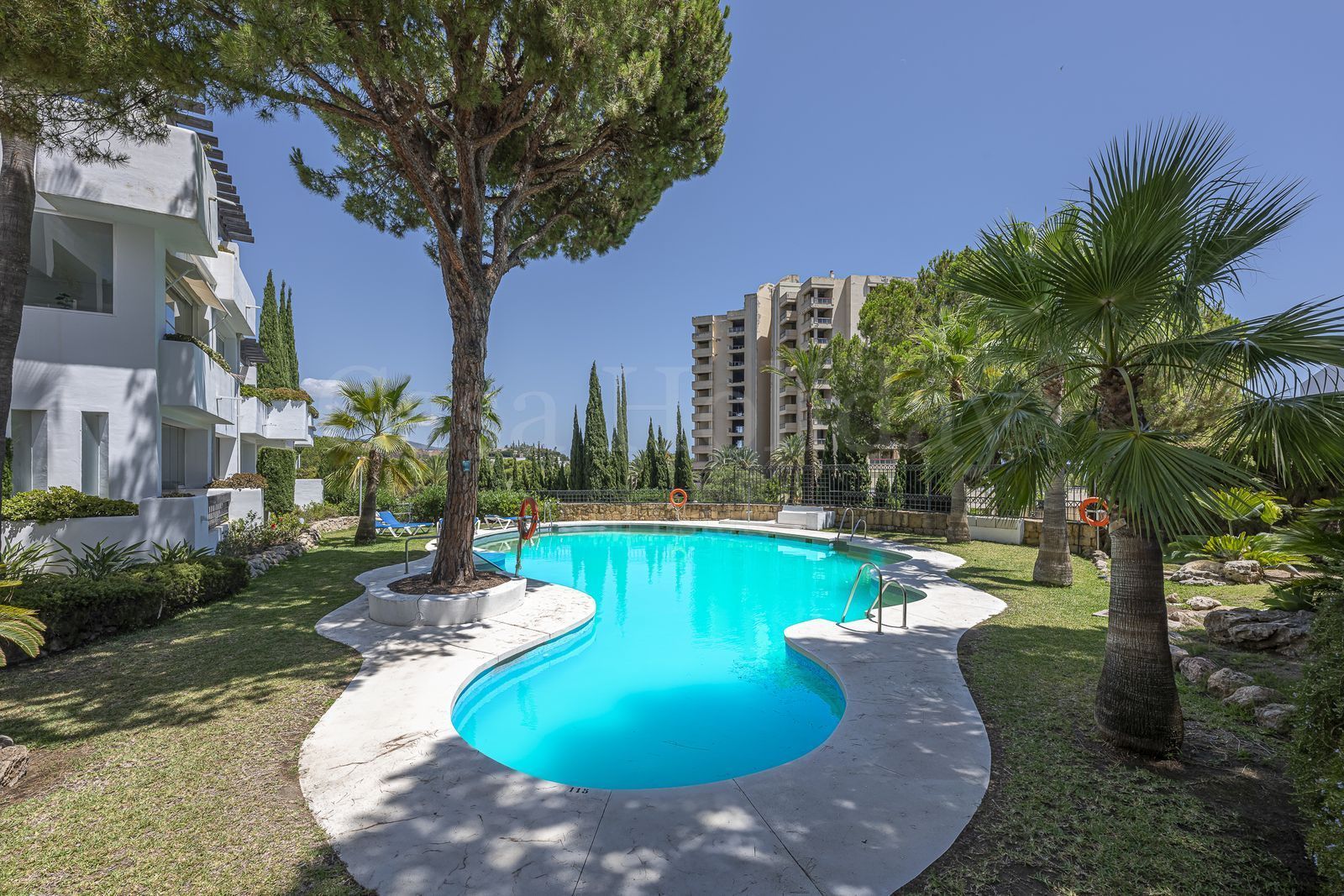 Ground Floor Apartment in Rio Real, Marbella