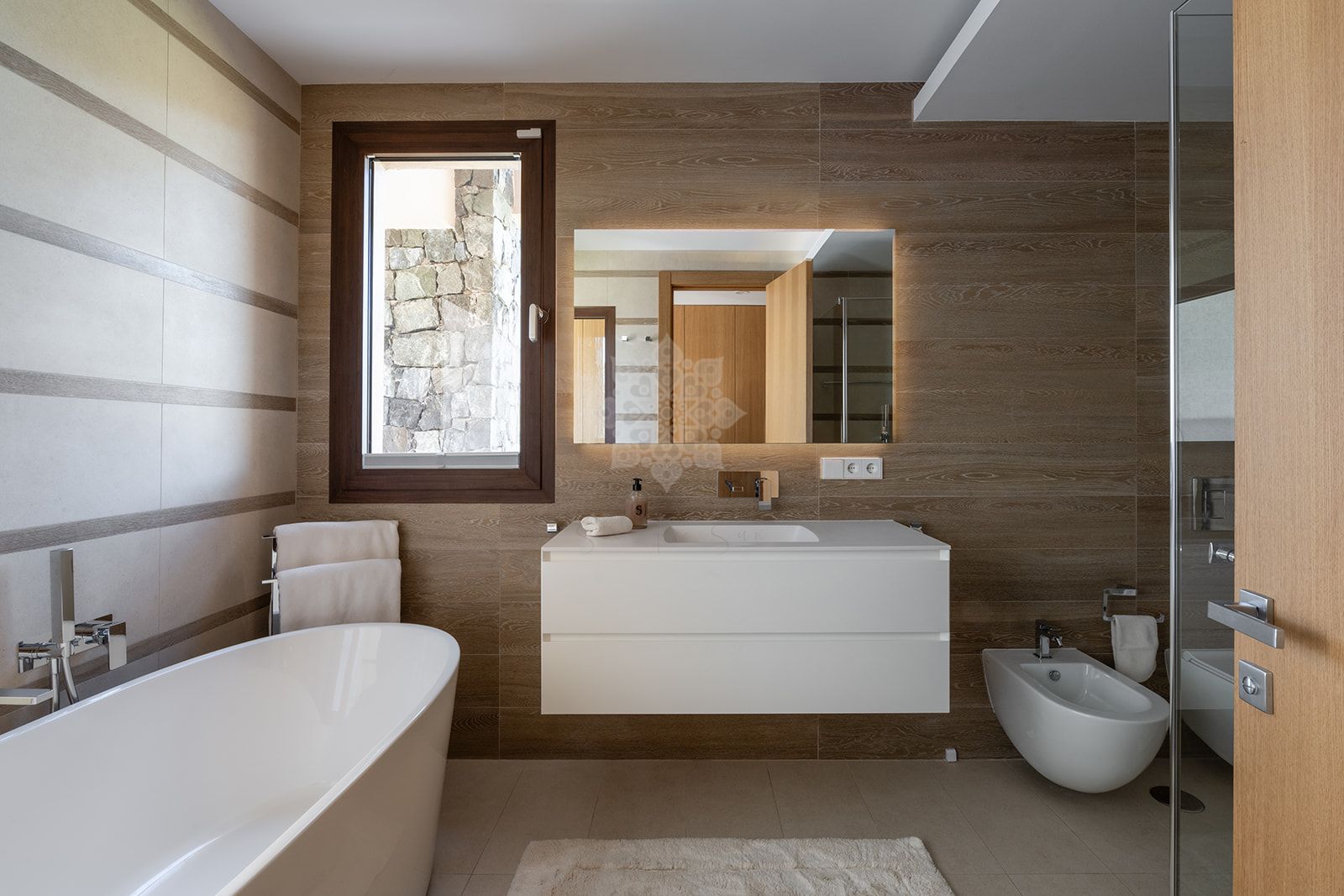 Ground Floor Apartment in Real de La Quinta, Benahavis