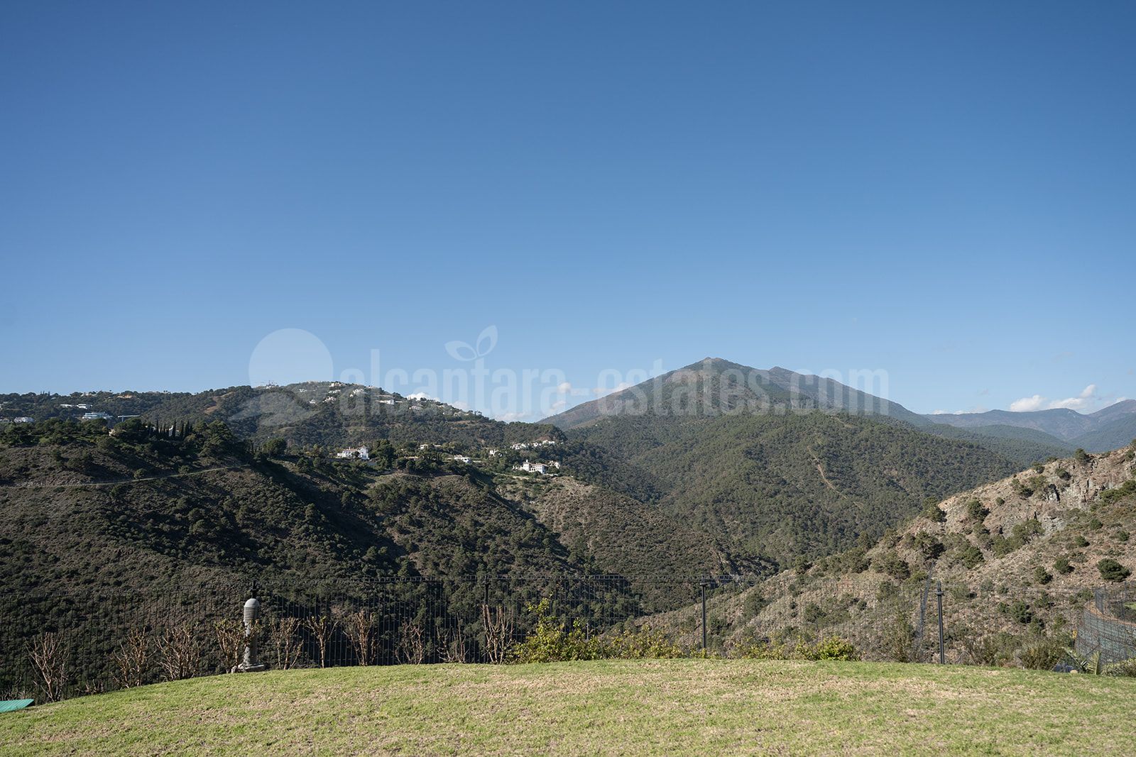 Apartamento Planta Baja en Real de La Quinta, Benahavis