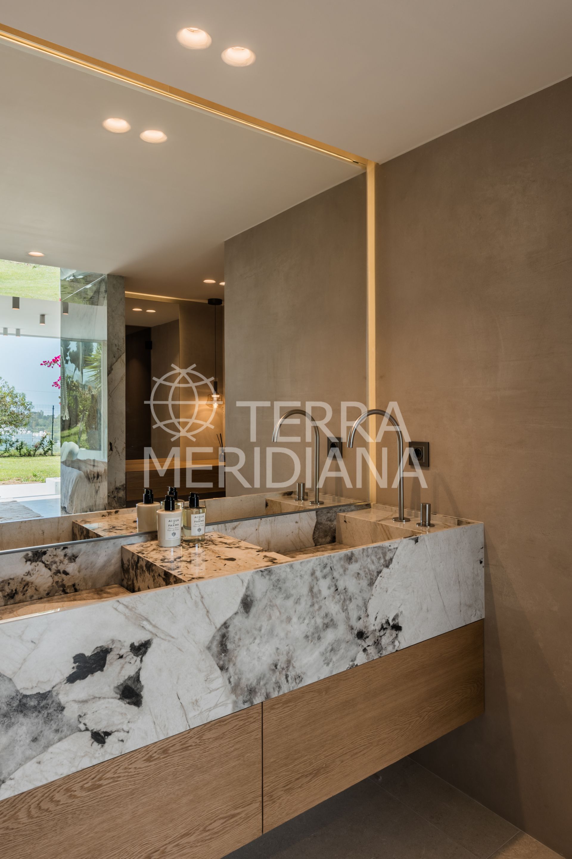 Ground Floor Apartment in Nueva Andalucia, Marbella