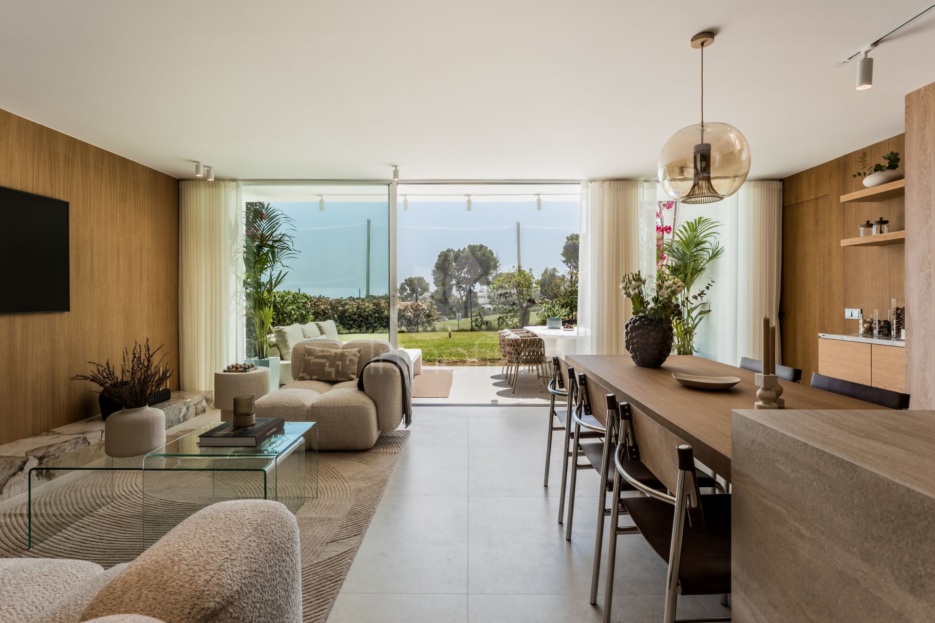 Ground Floor Apartment in Nueva Andalucia, Marbella
