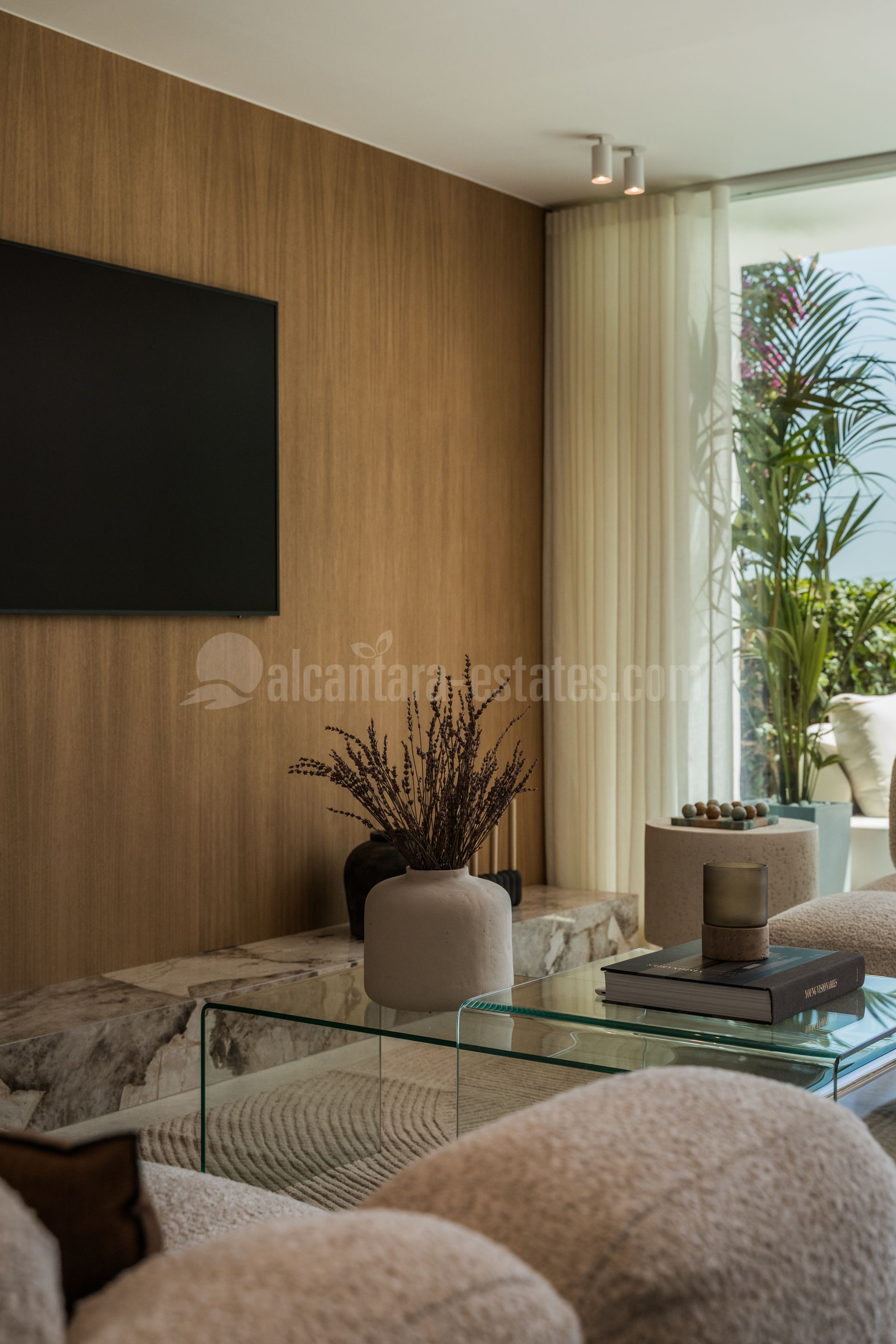 Ground Floor Apartment in Nueva Andalucia, Marbella