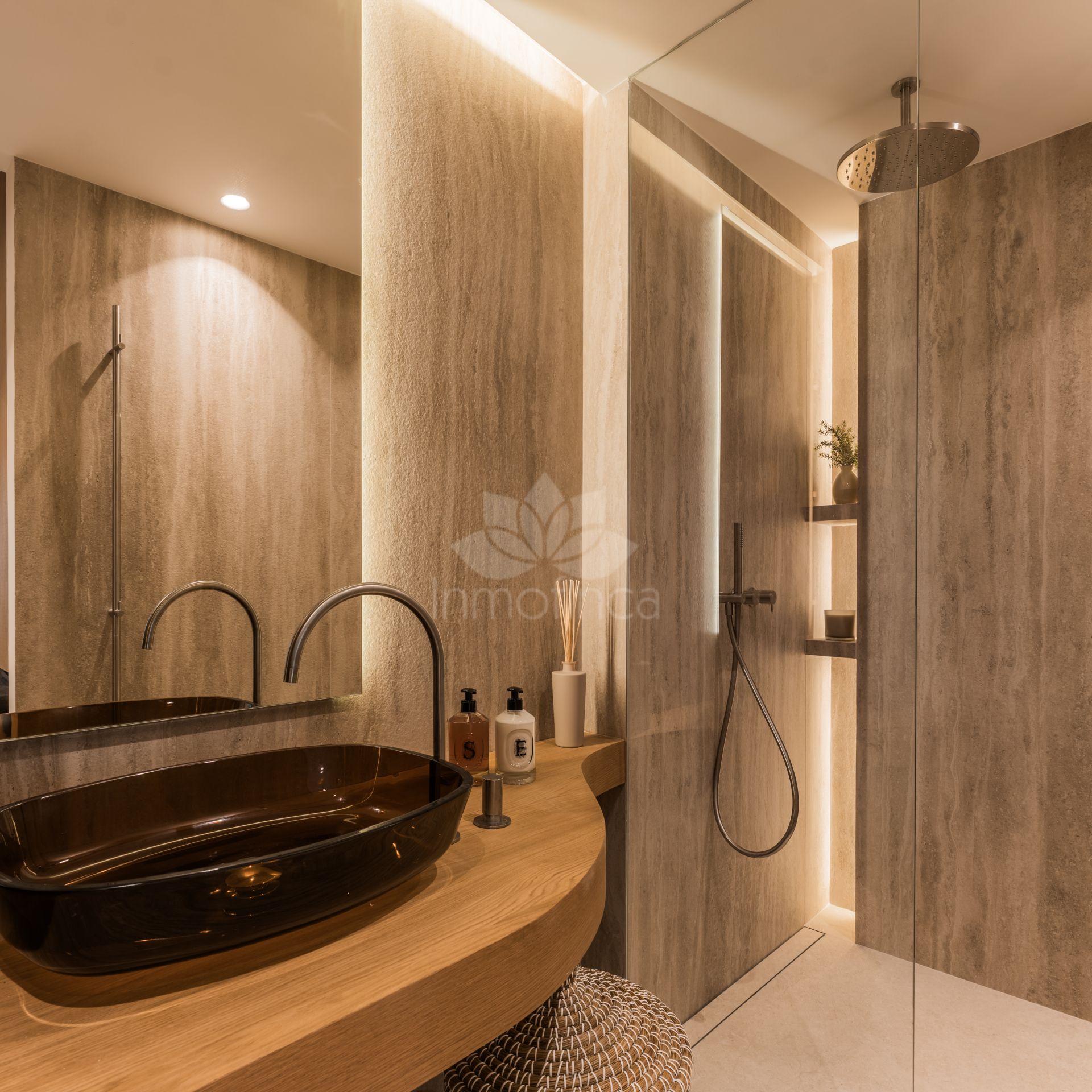 Ground Floor Apartment in Nueva Andalucia, Marbella