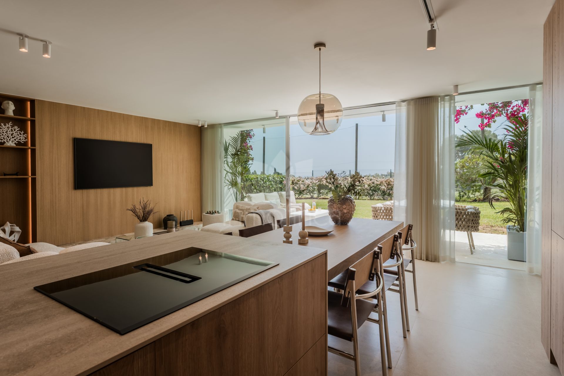 Ground Floor Apartment in Nueva Andalucia, Marbella