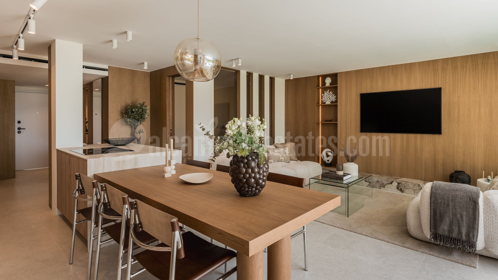 Ground Floor Apartment in Nueva Andalucia, Marbella