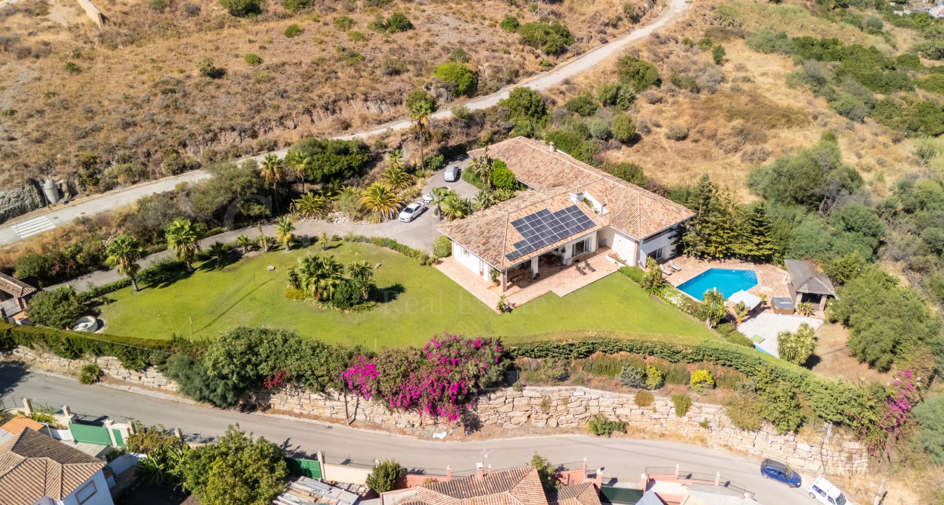 Villa en Puerto del Almendro, Benahavis