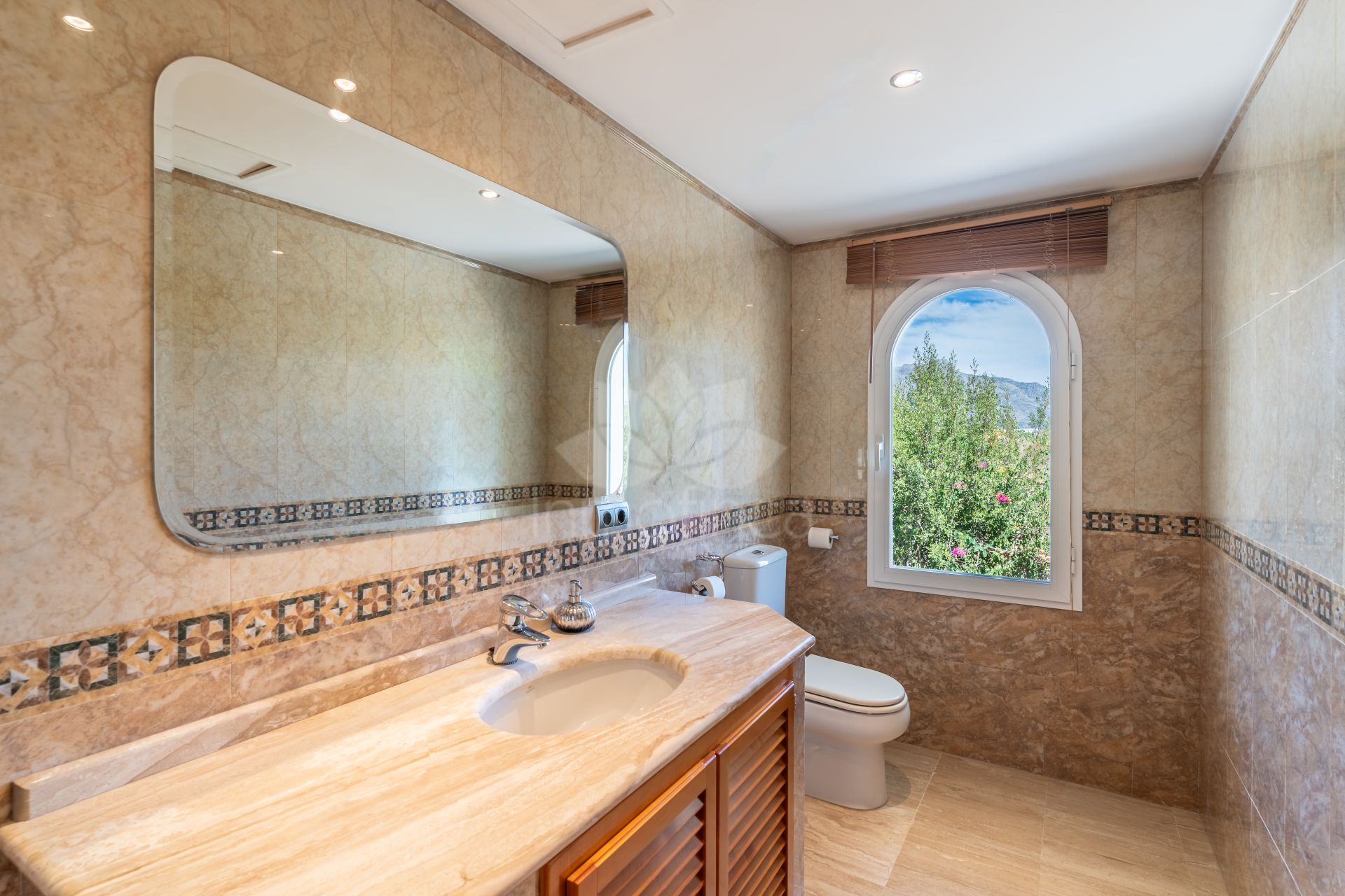 Villa en Puerto del Almendro, Benahavis