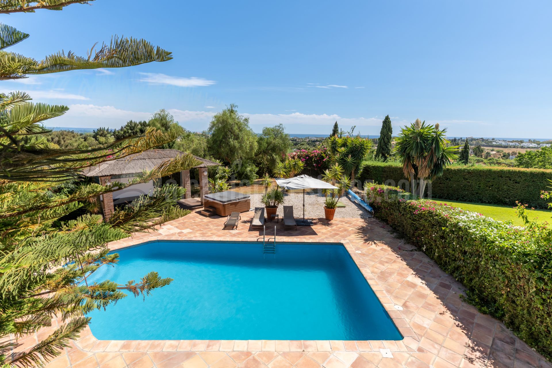 Villa en Puerto del Almendro, Benahavis