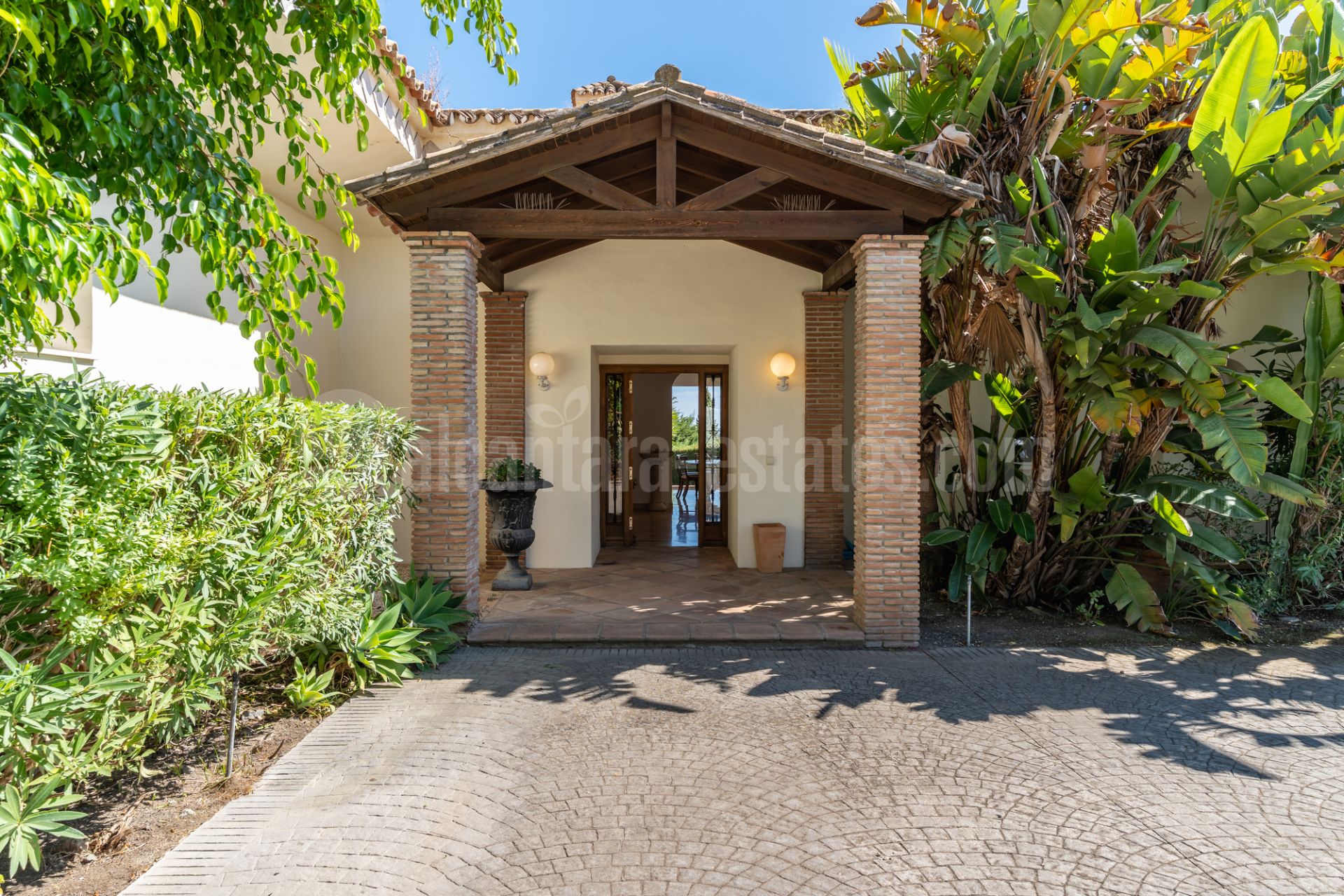 Villa en Puerto del Almendro, Benahavis