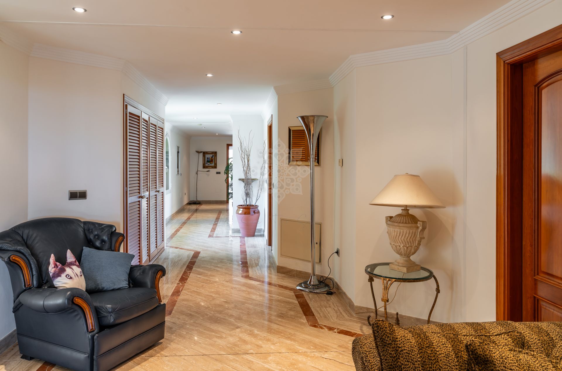 Villa in Puerto del Almendro, Benahavis