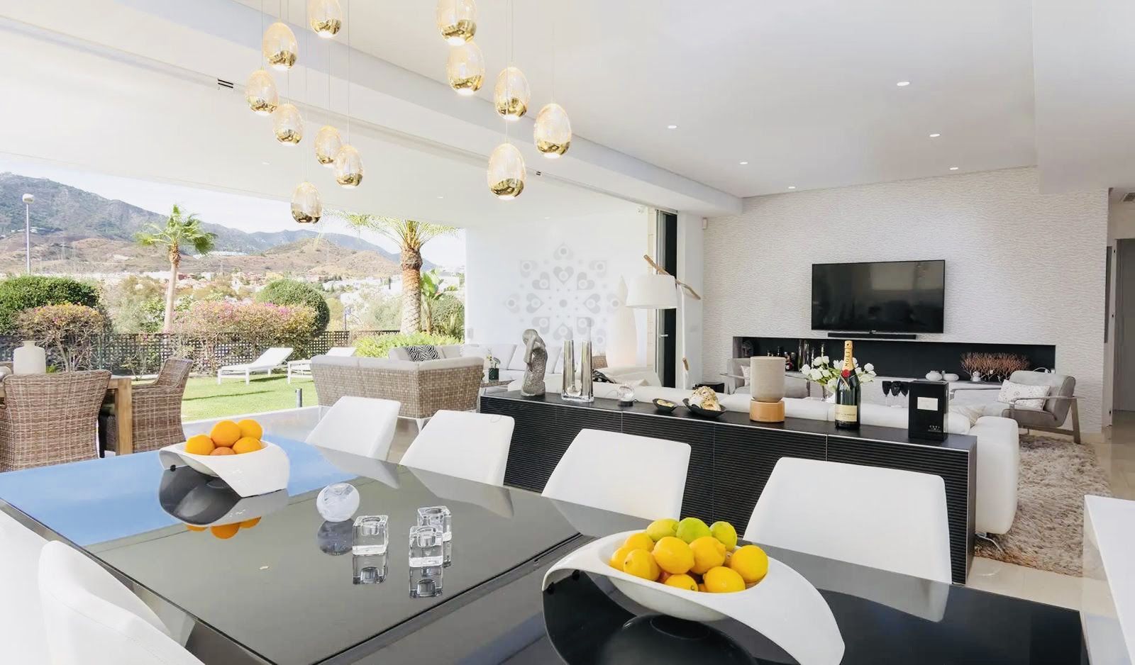 Villa in Rio Real, Marbella