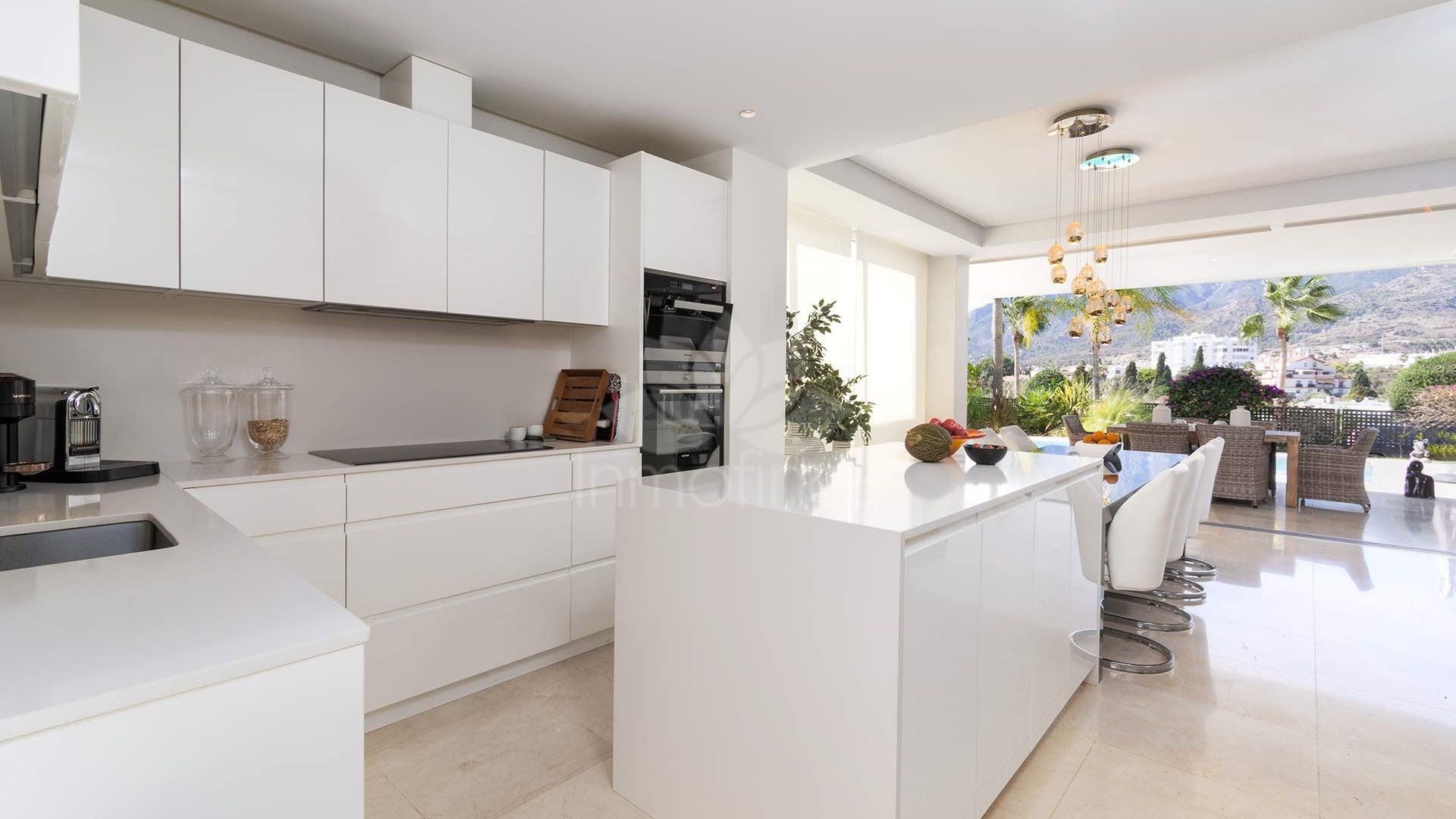 Villa in Rio Real, Marbella