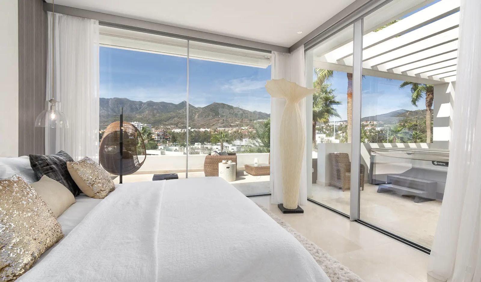 Villa in Rio Real, Marbella