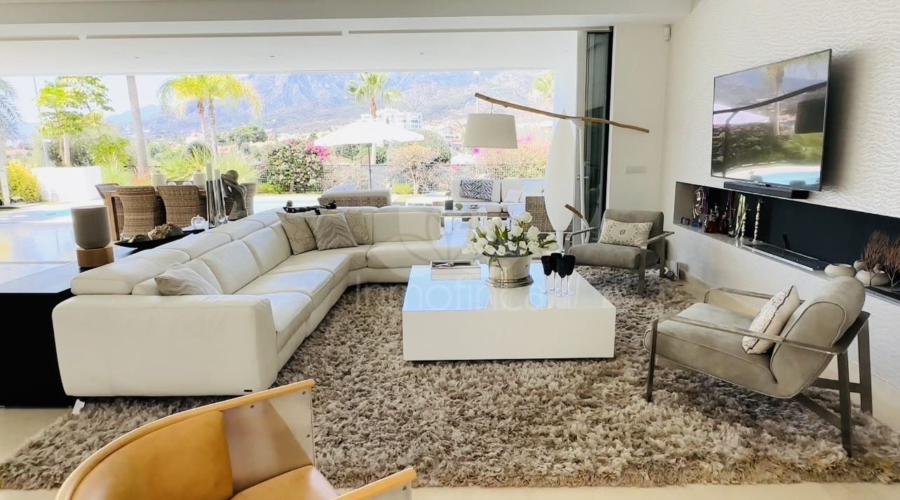 Villa in Rio Real, Marbella
