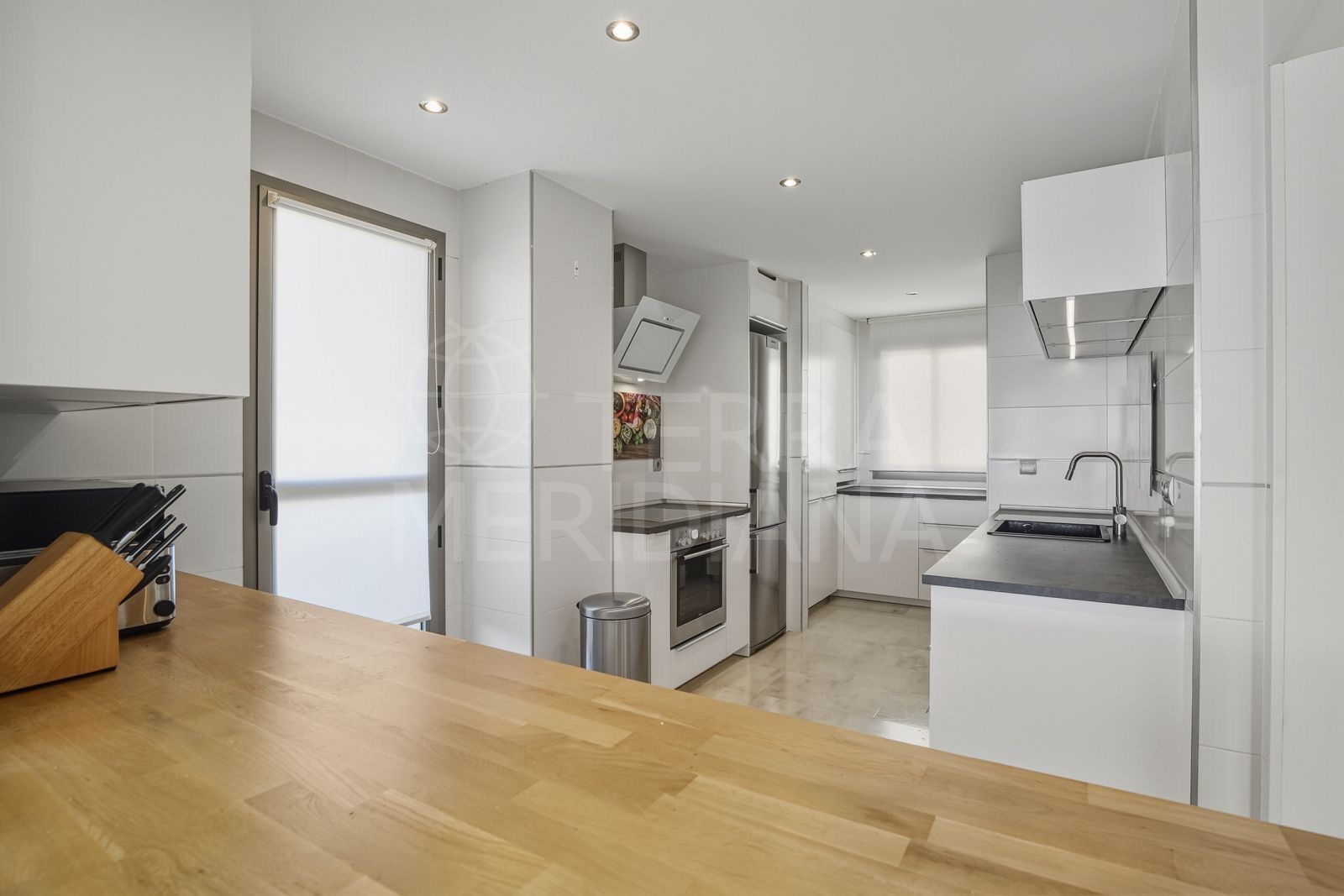 Penthouse in Los Altos del Paraiso, Estepona