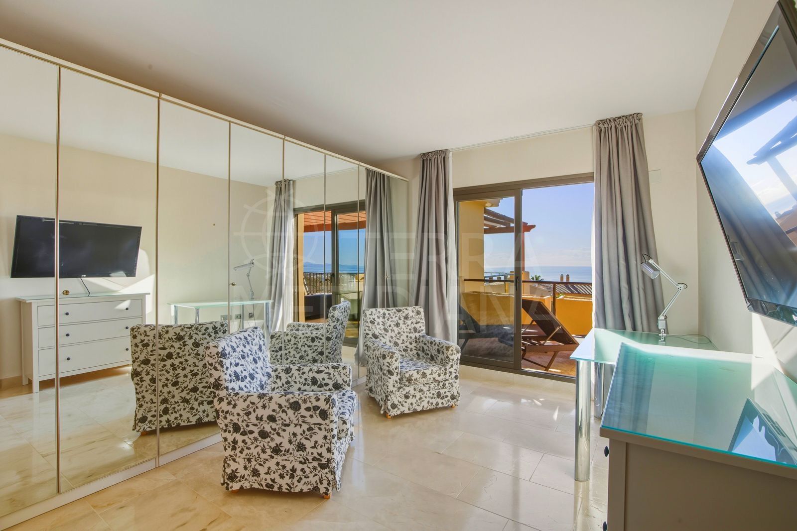 Penthouse in Los Altos del Paraiso, Estepona