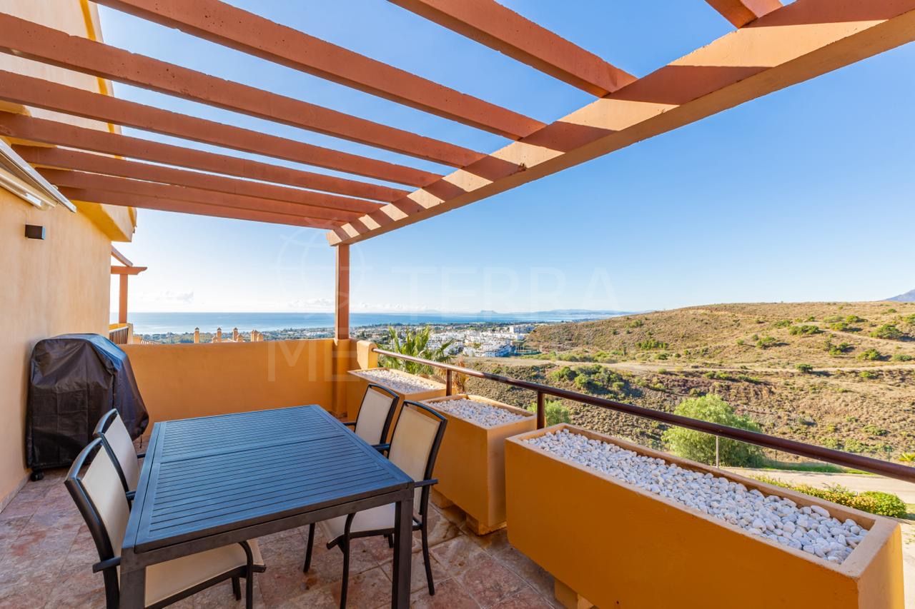 Penthouse in Los Altos del Paraiso, Estepona