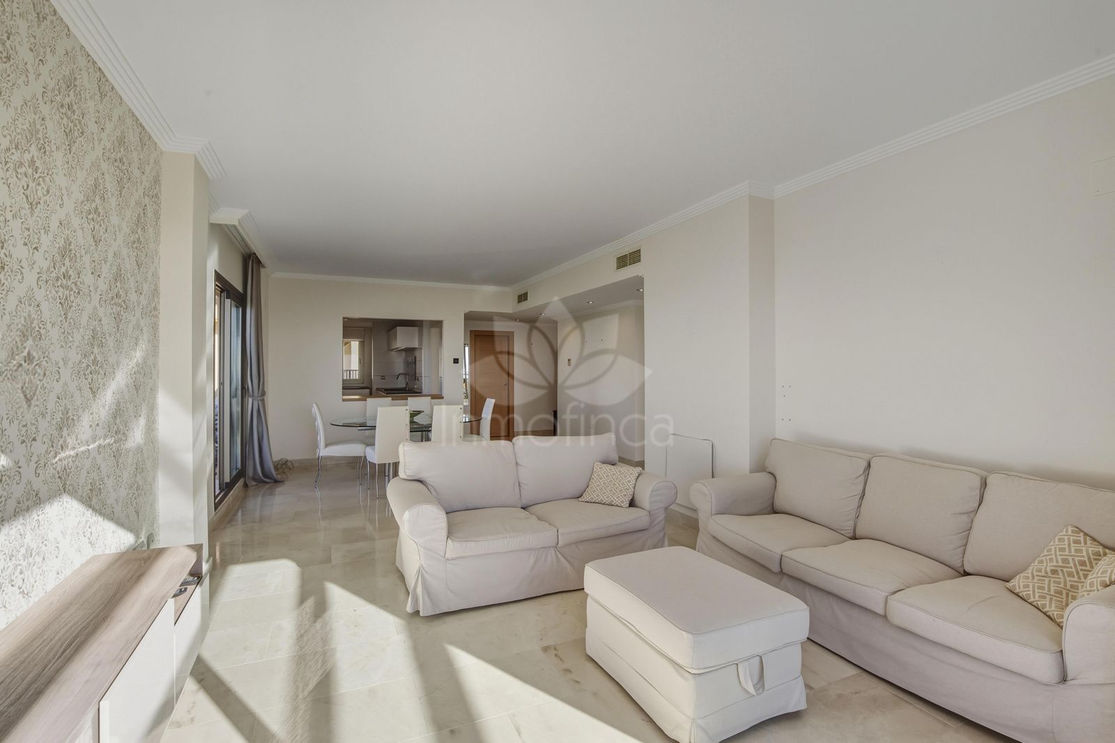 Penthouse in Altos del Paraiso, Benahavis